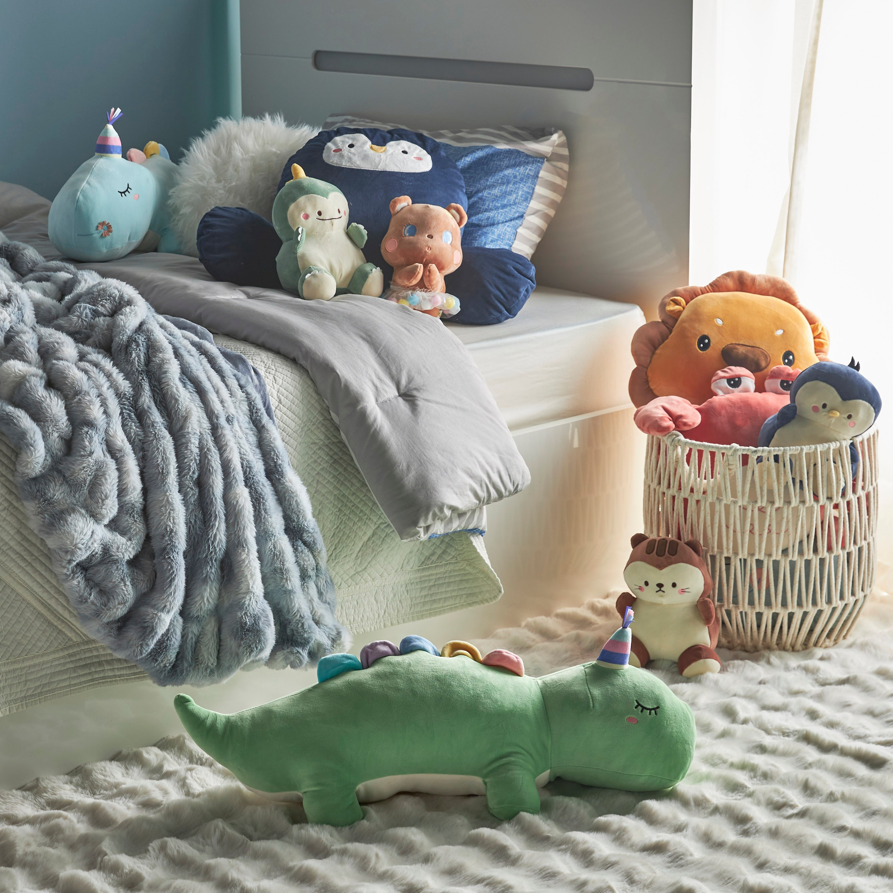 Dave Dorothy Soft Toy Waist Support Cushion - 40 cm-babyandkids-toys-softtoys-image-3