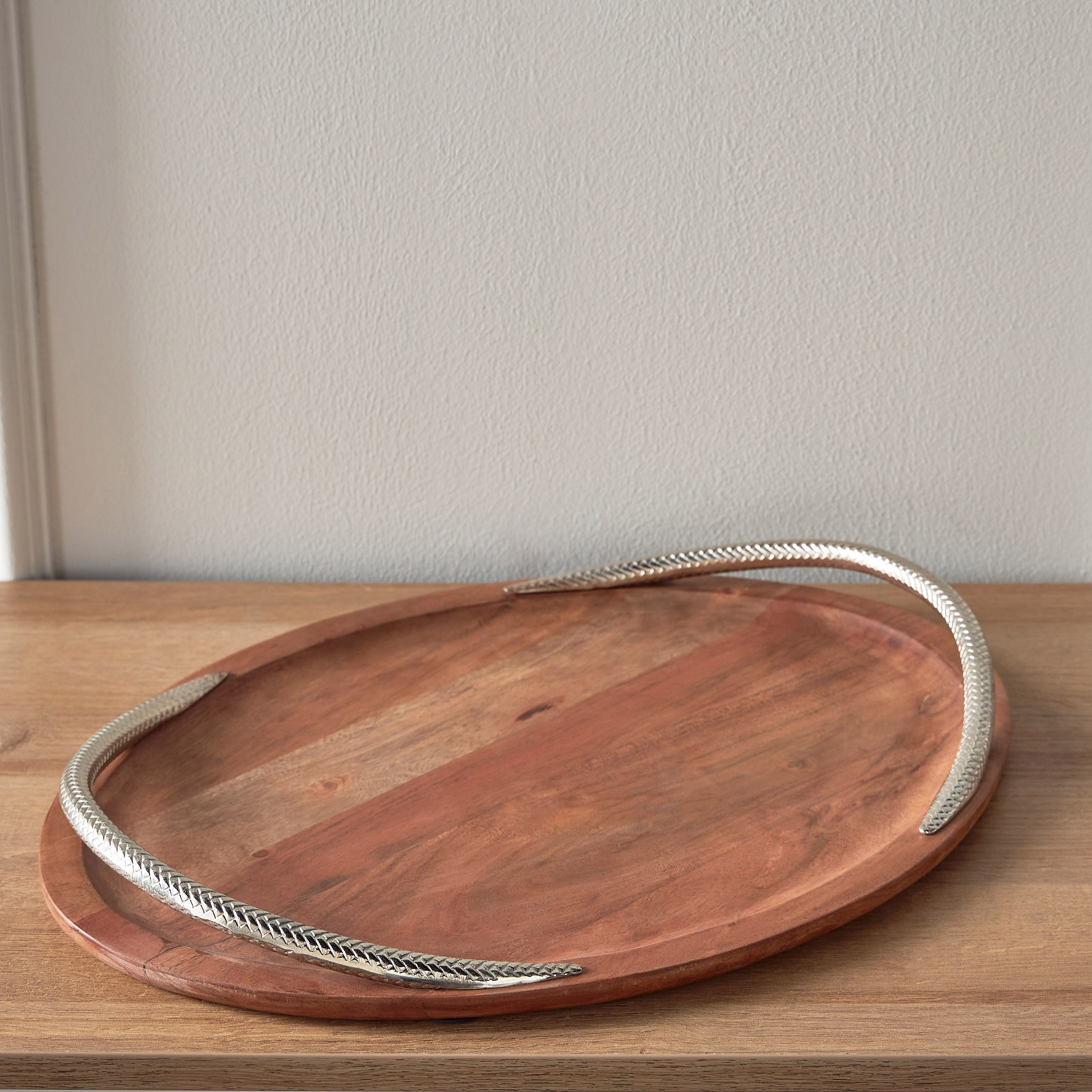 Elegant and Functional: The Complete Guide to Oval Decorative Trays