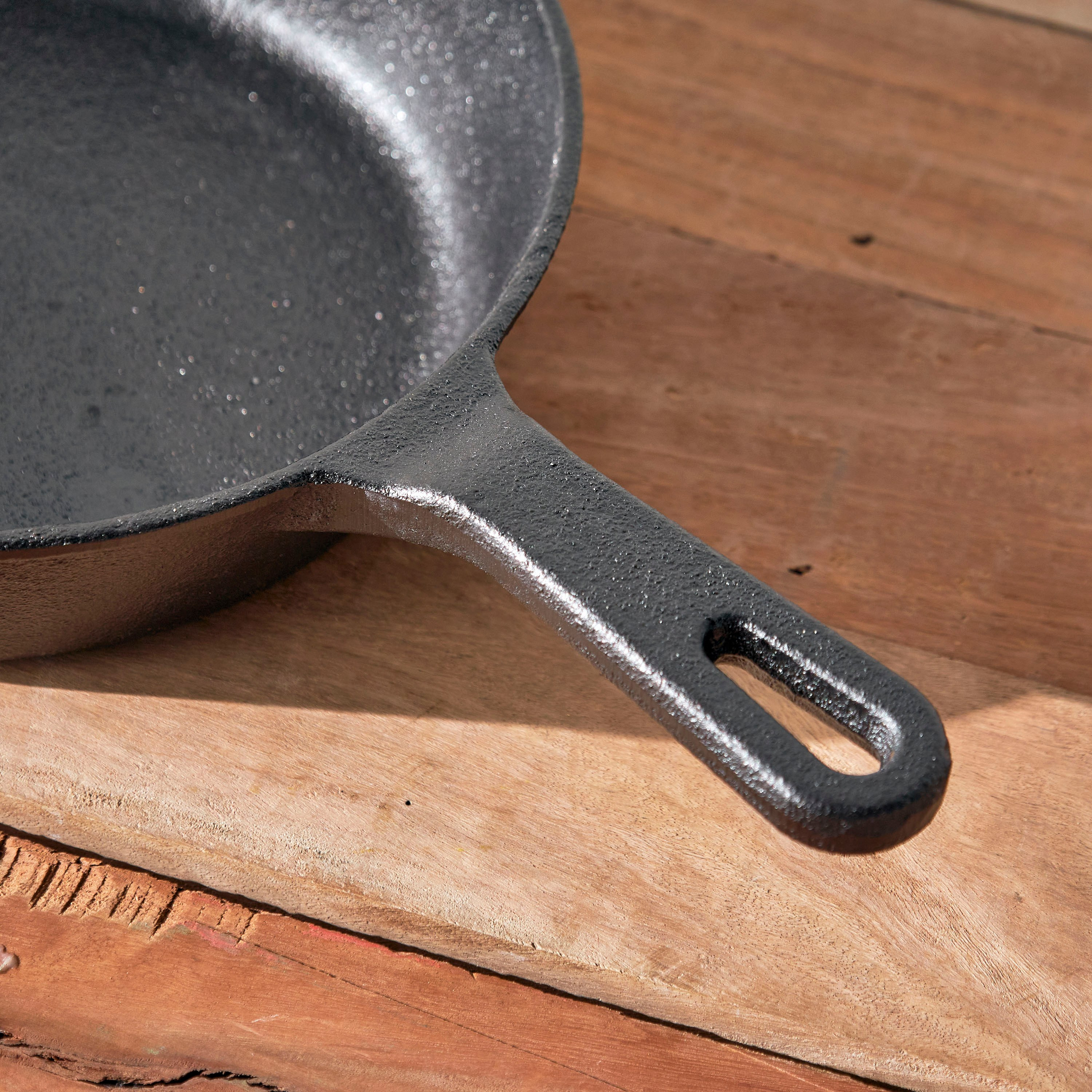 مقلاة شواء من الحديد المصبوب - كابلي - 27 سم-household-kitchen-cookware-potsandpans-image-2