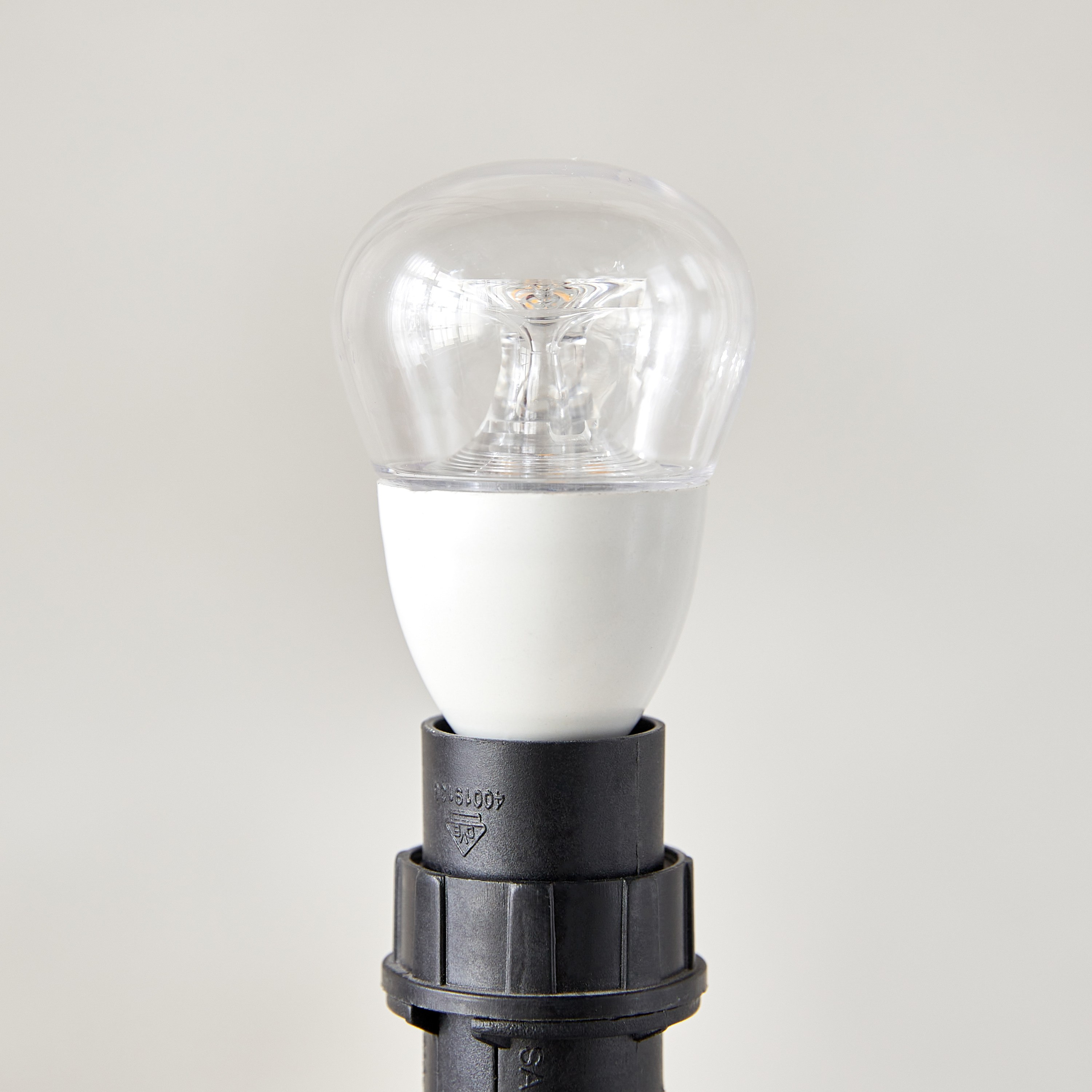 لمبة إل إي دي - 4 واط 420 لومن ضوء دافئ شفاف-household-lighting-bulbsandbatteries-bulbs-image-2