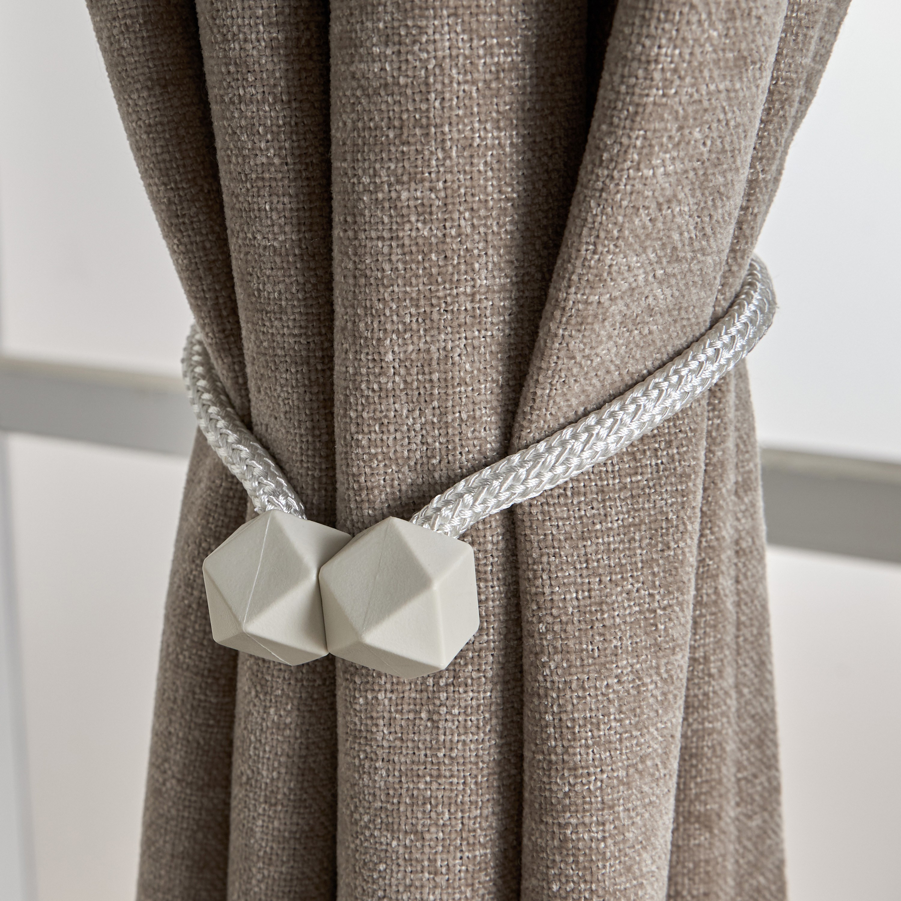 Geometric 2-Piece Curtain Tieback Set - 45 cm-household-windows-curtainrodsandaccessories-windowaccessories-image-2