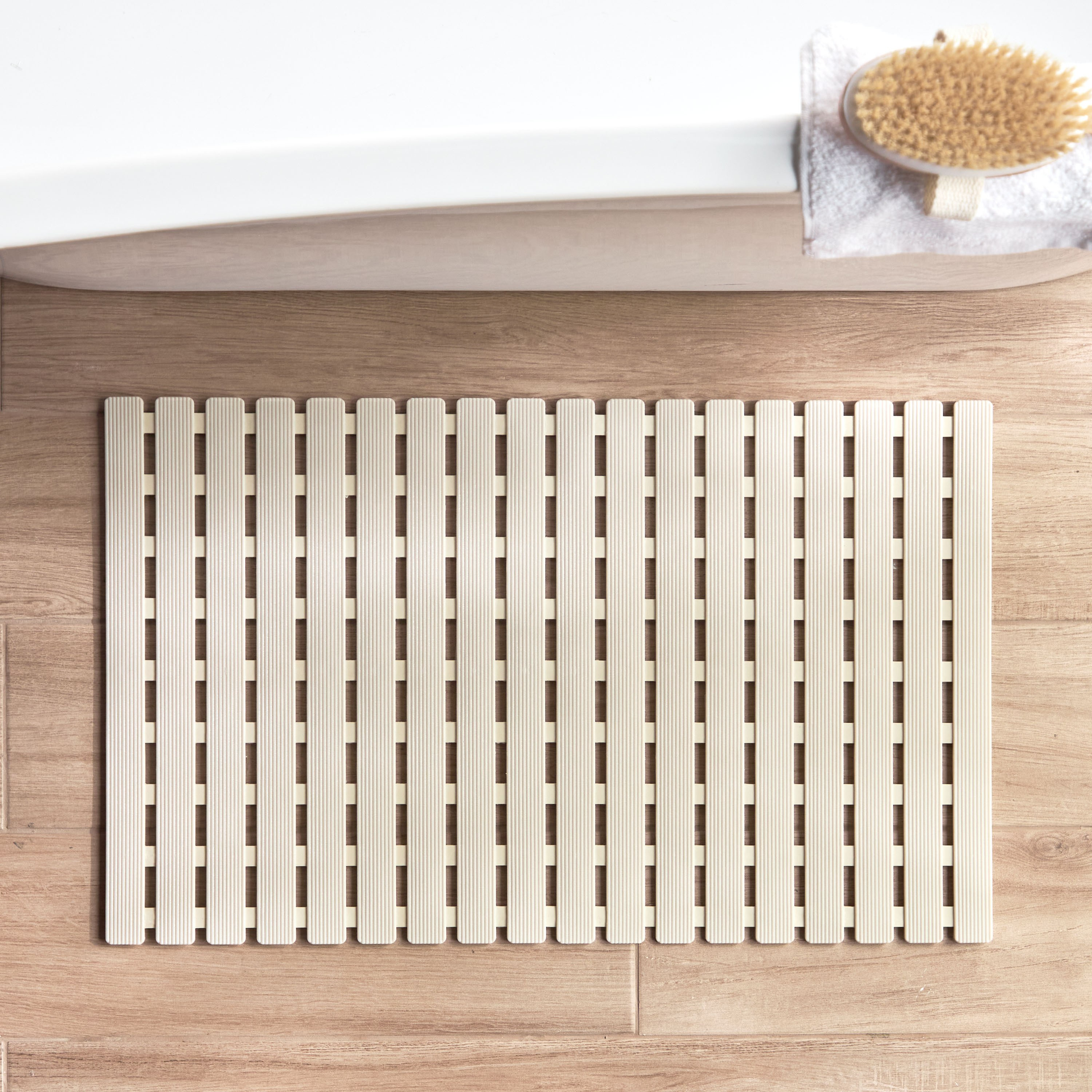 Linear Bath Mat - 40x63 cm-household-bathandlaundry-bathlinen-bathmatsandtubmats-image-1