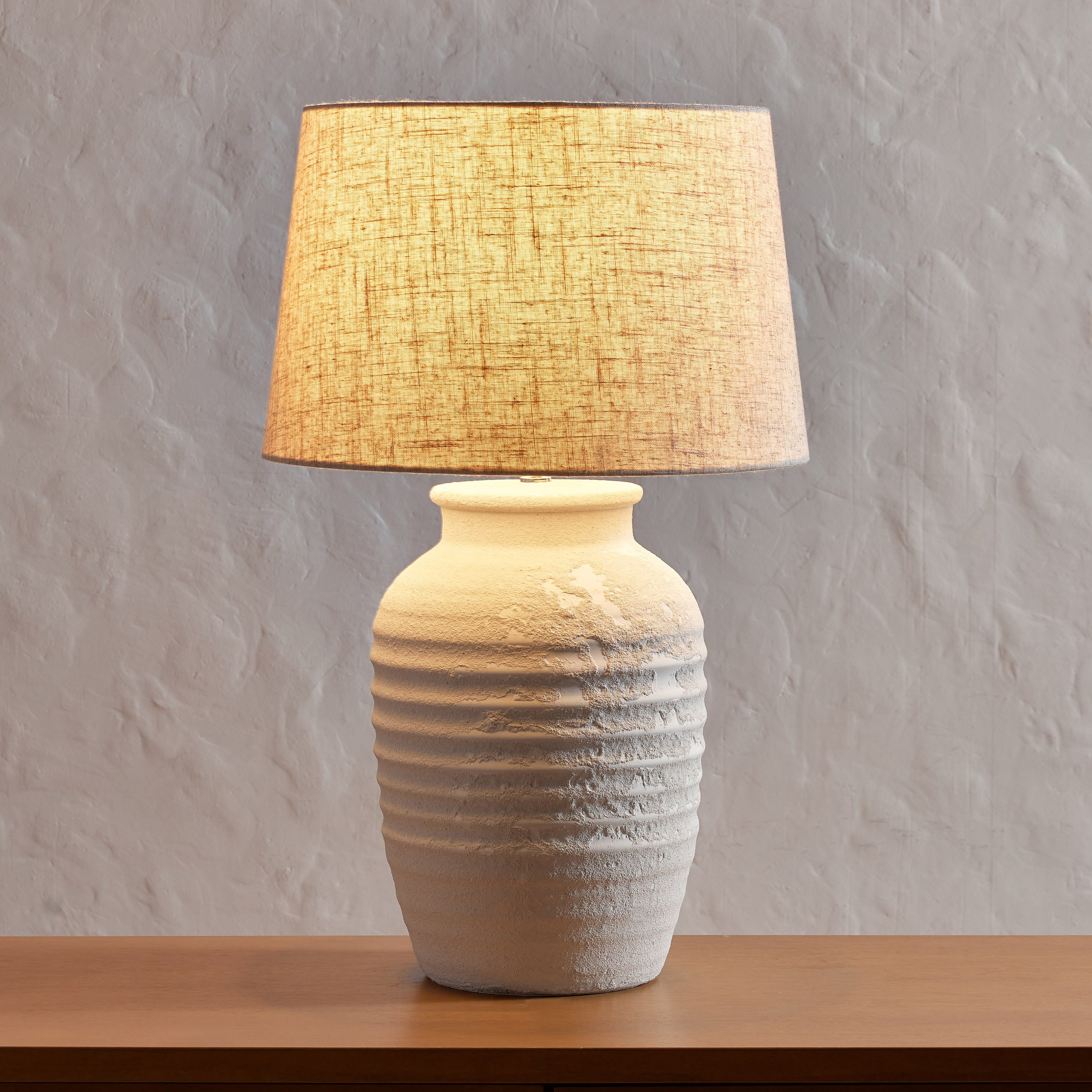 Small ceramic outlet table lamp