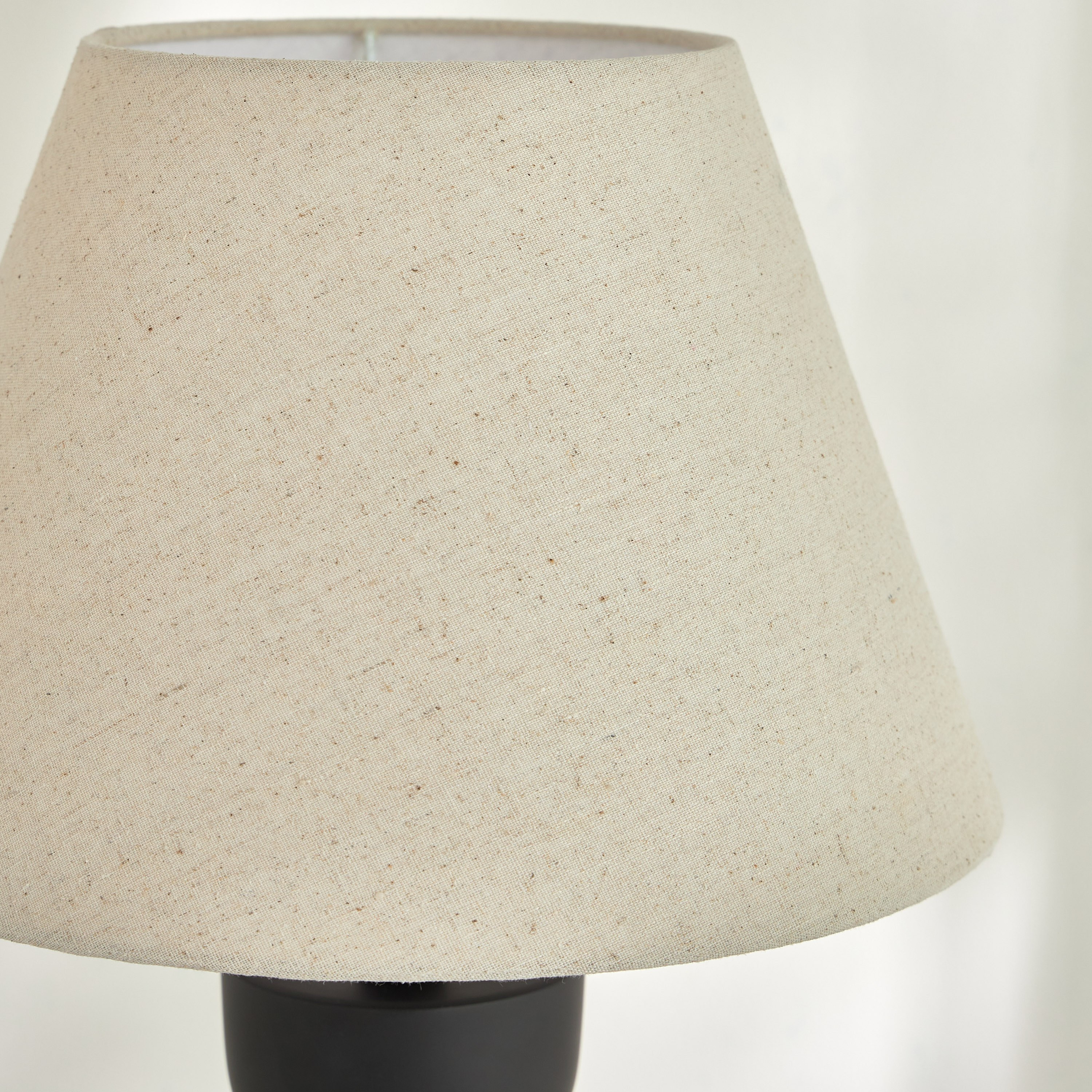 Andro Resin Table Lamp - 59 cm-household-lighting-tableanddesklamps-image-3