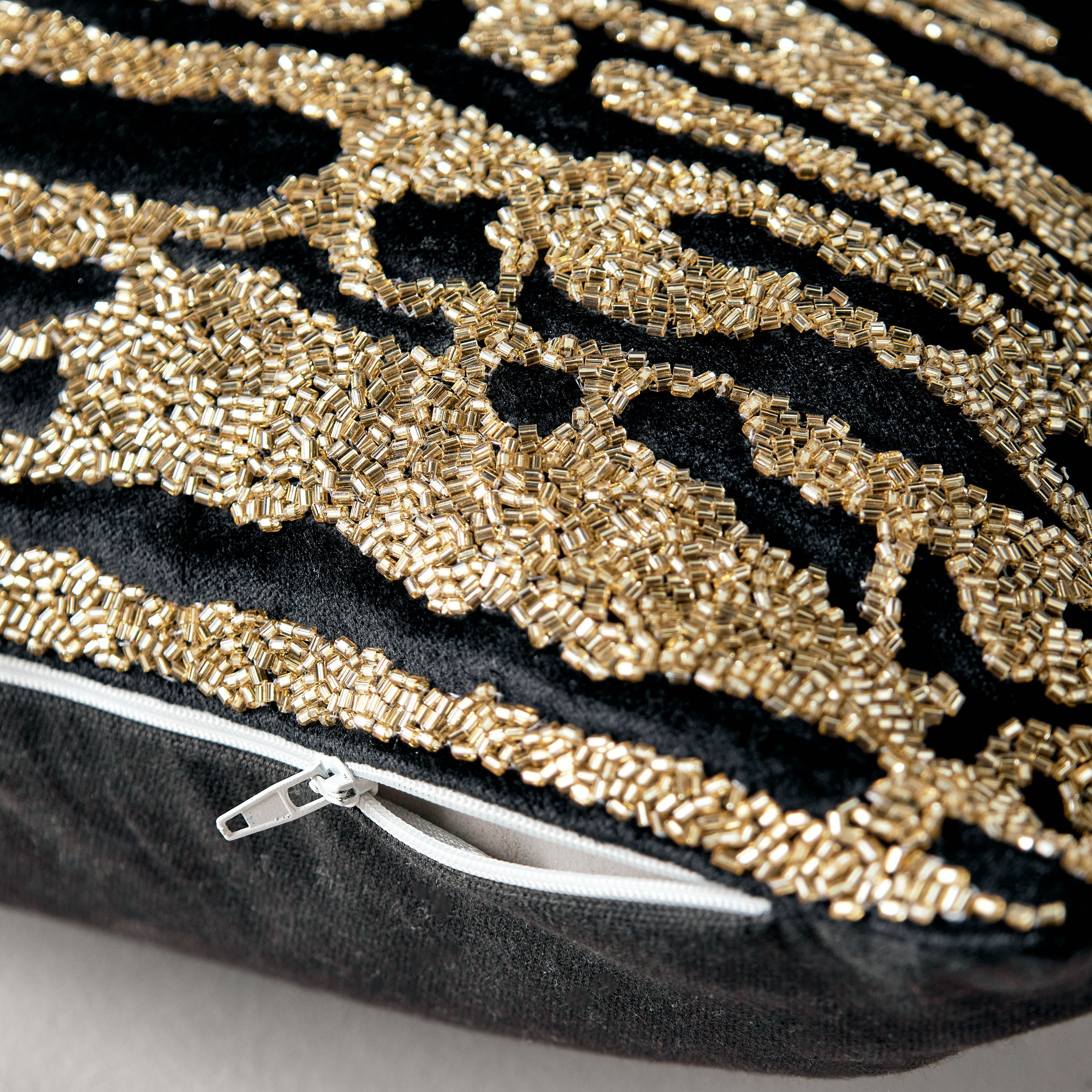 Exotic Filled Cushion - 45x45 cm-household-cushionsandthrows-filledcushions-decorativecushions-image-3