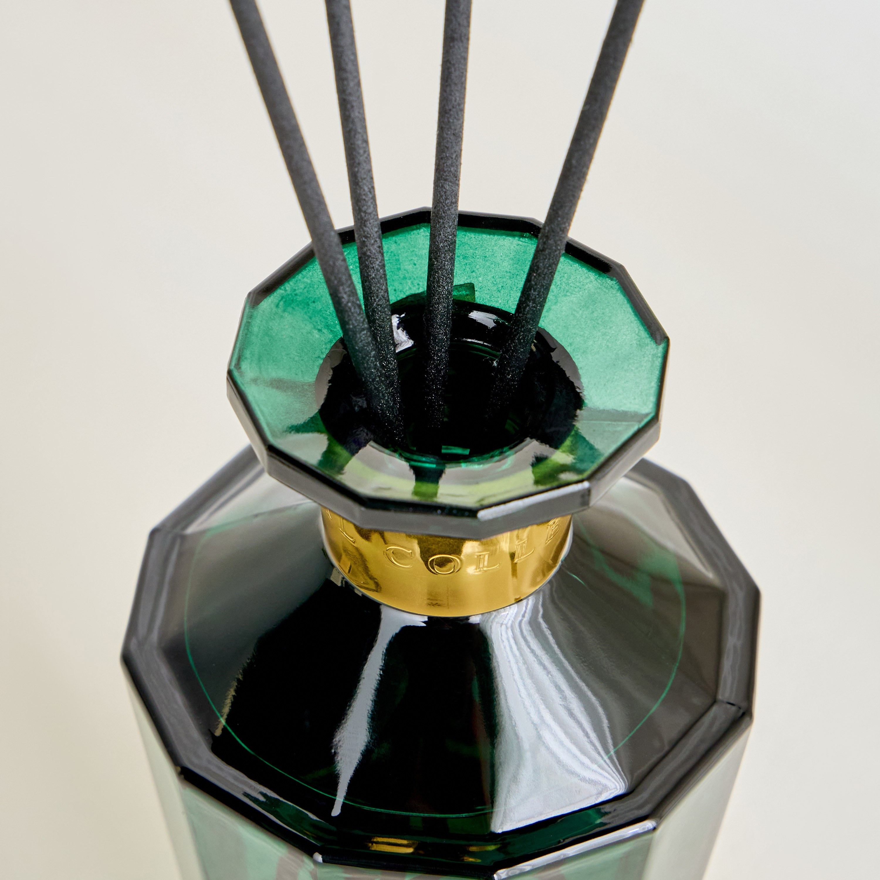 Oriental Natural Woody Reed Diffuser - 500 ml-household-homefragrance-reeddiffusers-image-3