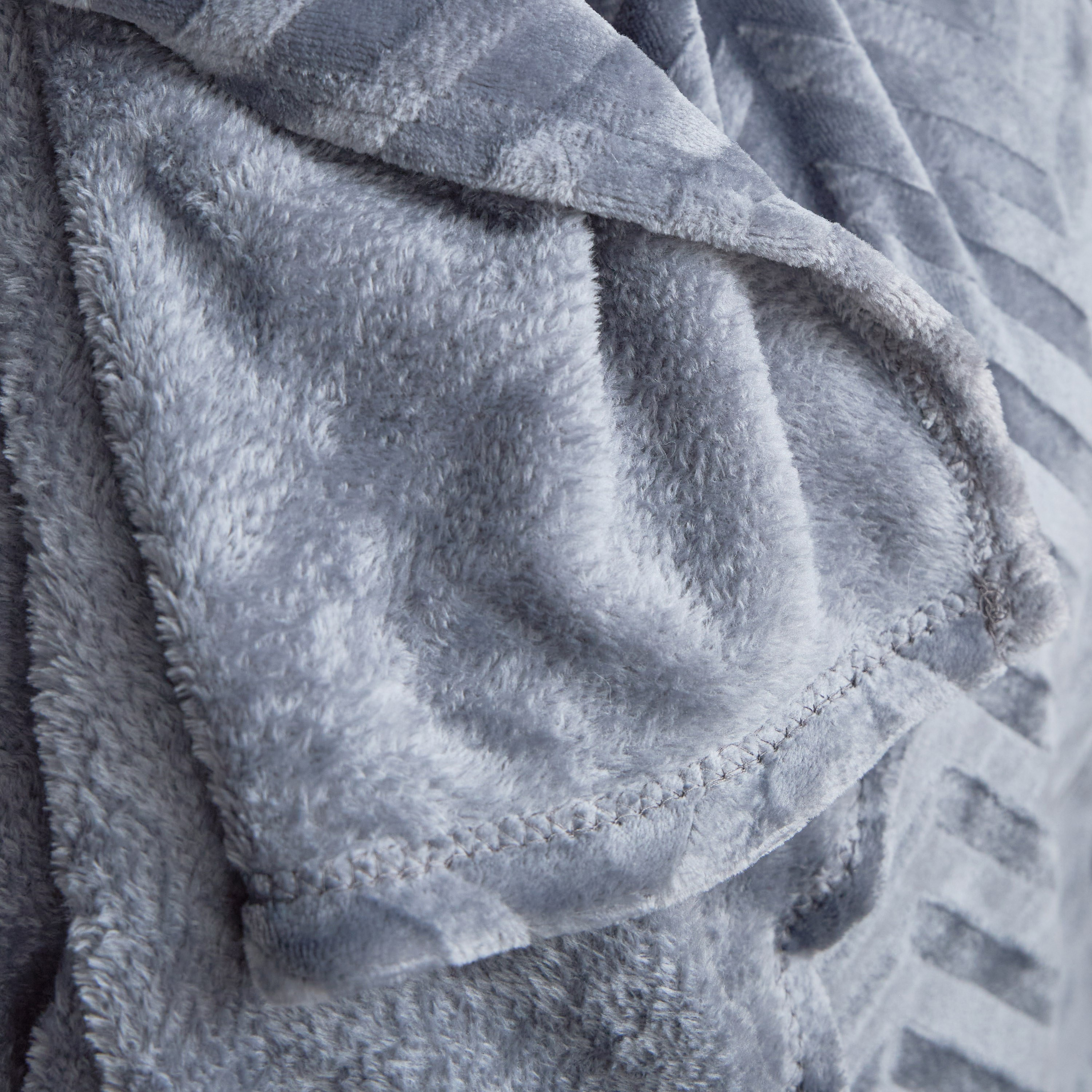 Marengo Herringbone Flannel Blanket - 150x200 cm-household-cushionsandthrows-throwsandblankets-blankets-image-3