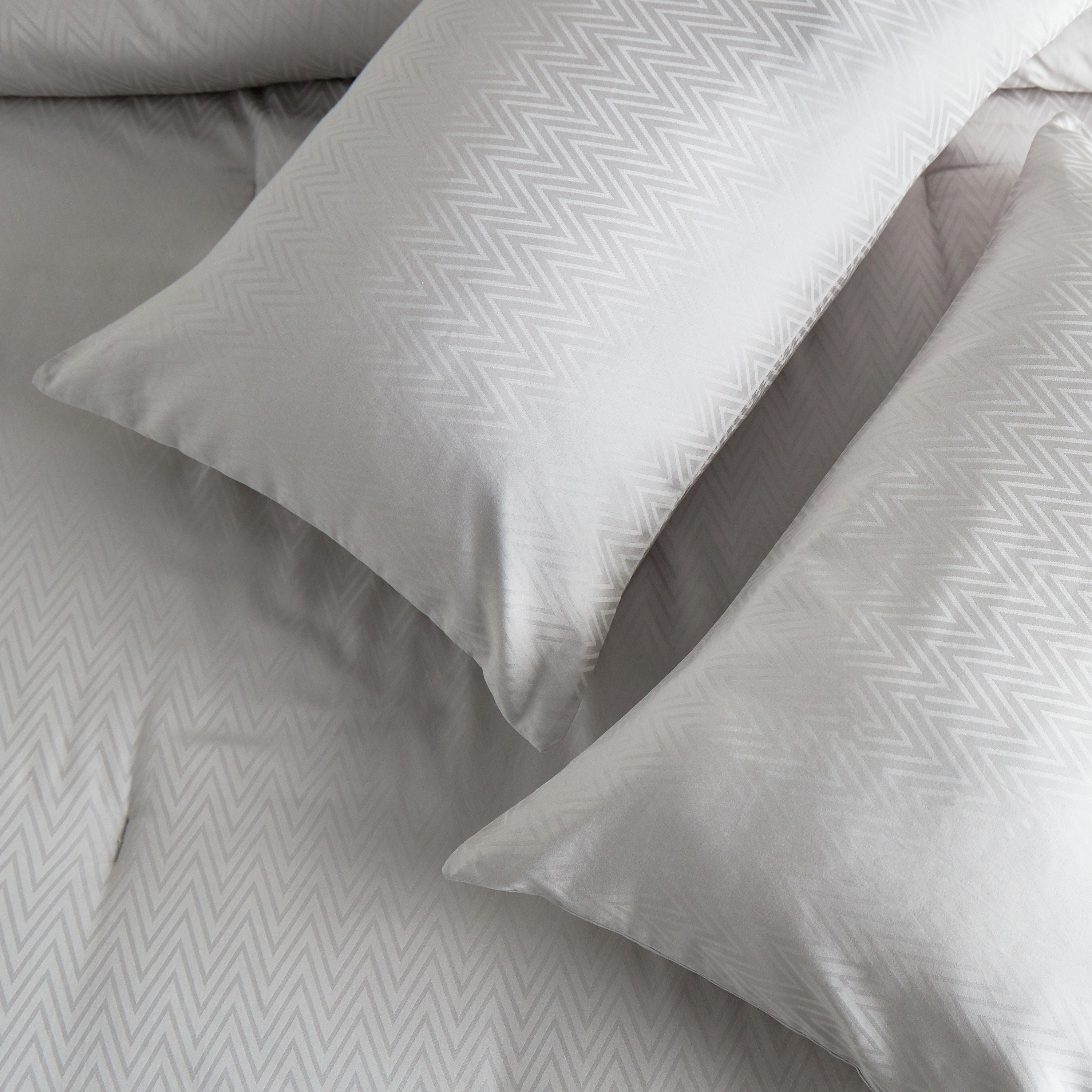 طقم لحاف سوبر كينج 3 قطع جاكار ستان بعدد خيوط 300 قطن خيزران - أسبين - 250x260 سم-household-bedding-comfortersandbedspreads-comforters-image-11