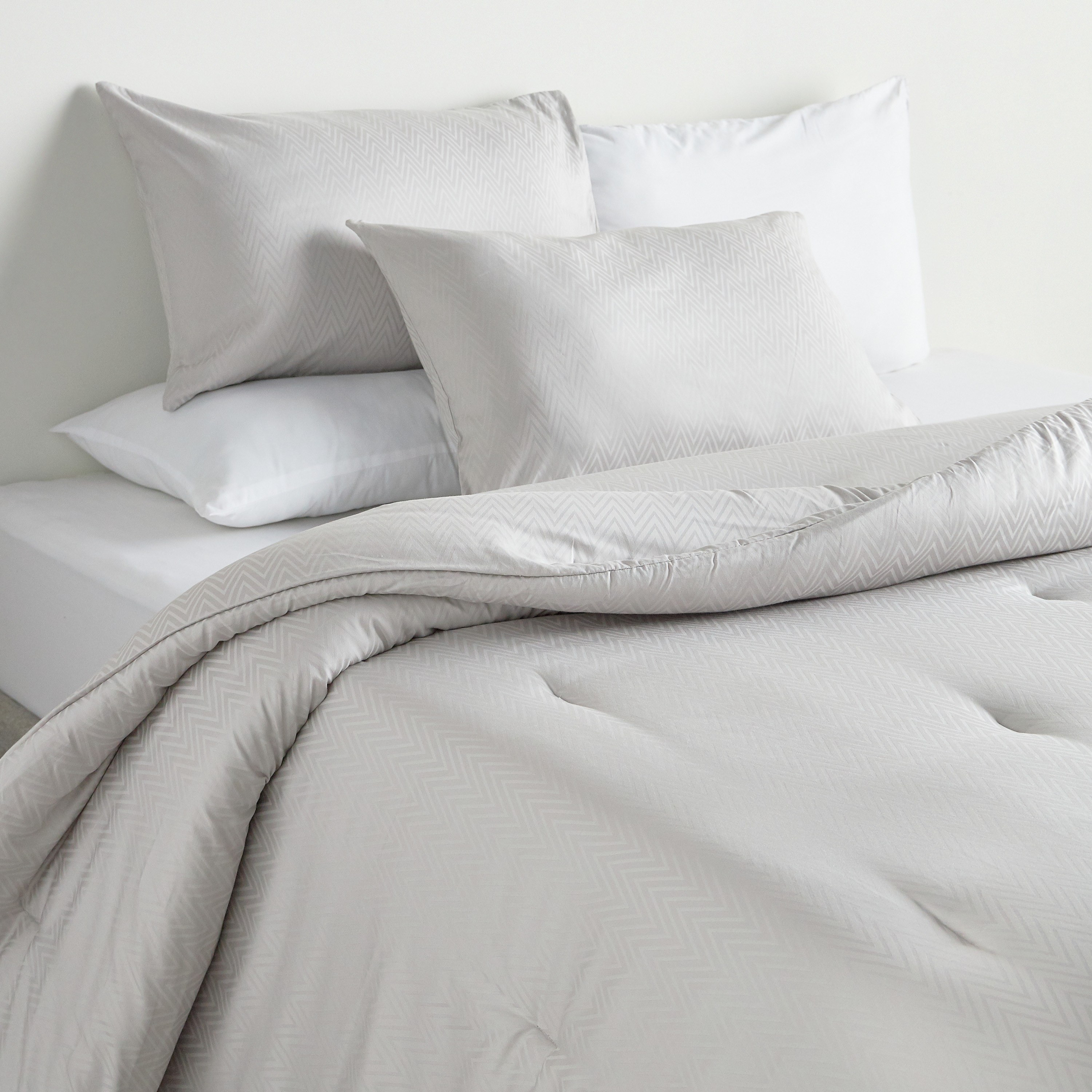 Aspen Cotton Bamboo Sateen Jacquard 300 Thread Count 3-Piece Full Comforter Set - 160x240 cm-household-bedding-comfortersandbedspreads-comforters-image-1