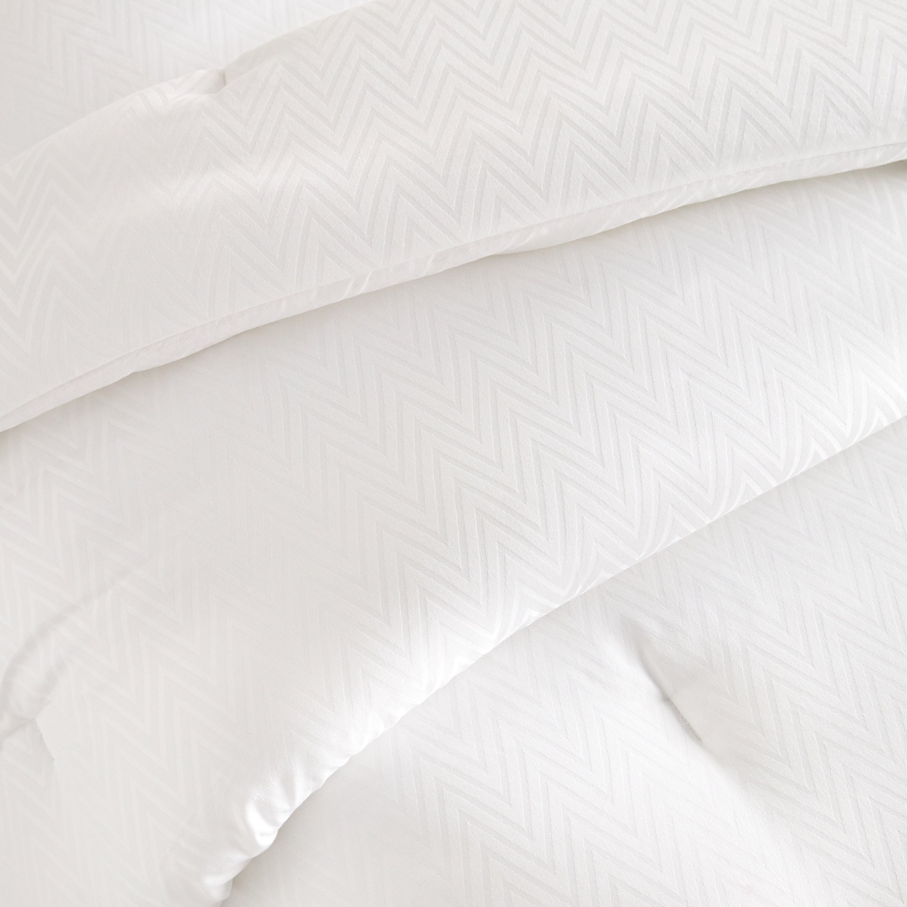 Aspen Cotton Bamboo Sateen Jacquard 300 Thread Count 3-Piece Full Comforter Set - 160x240 cm-household-bedding-comfortersandbedspreads-comforters-image-4