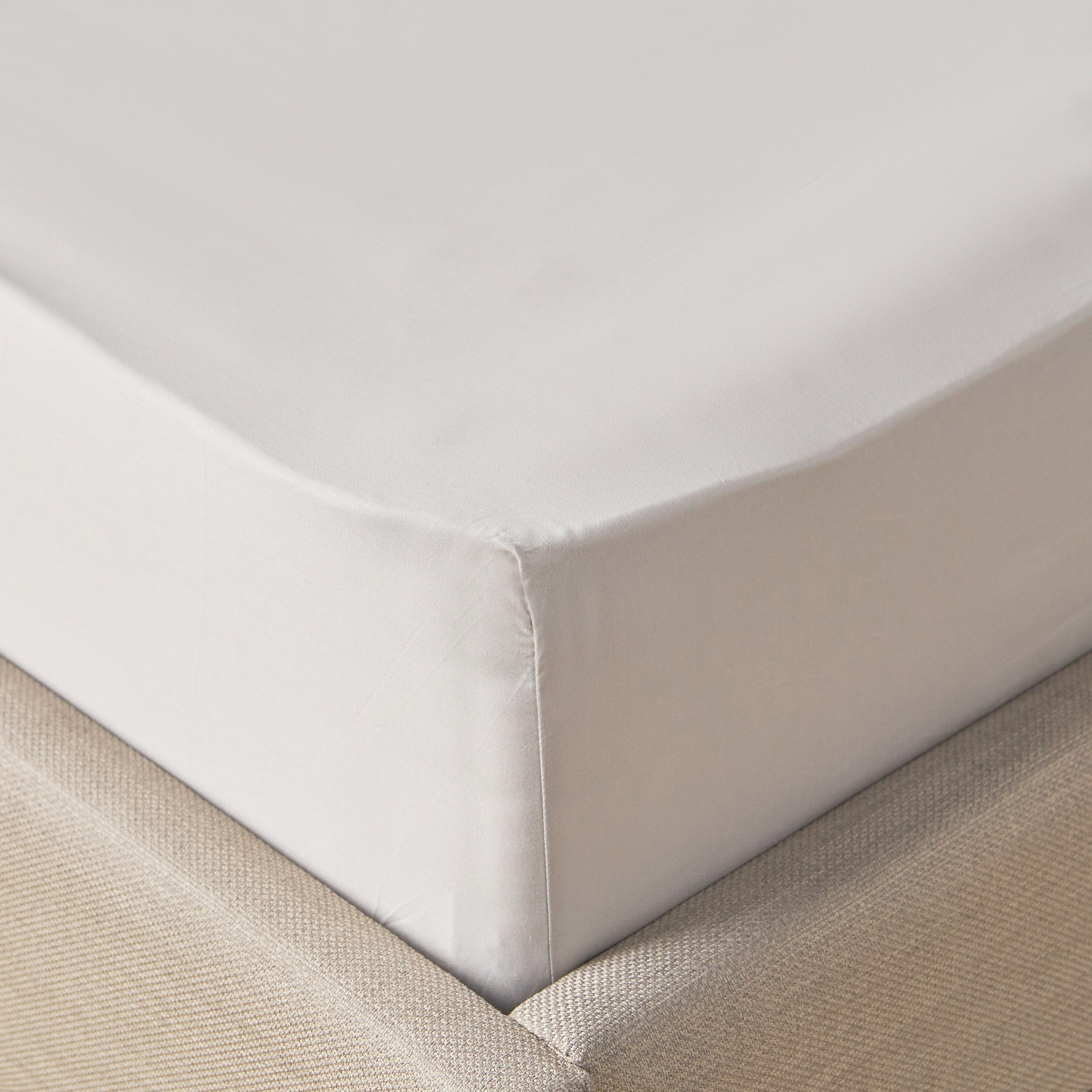Aspen Cotton Bamboo Sateen 300 Thread Count Full Fitted Sheet - 120x200 cm-household-bedding-sheetsandpillowcases-fittedsheets-image-1