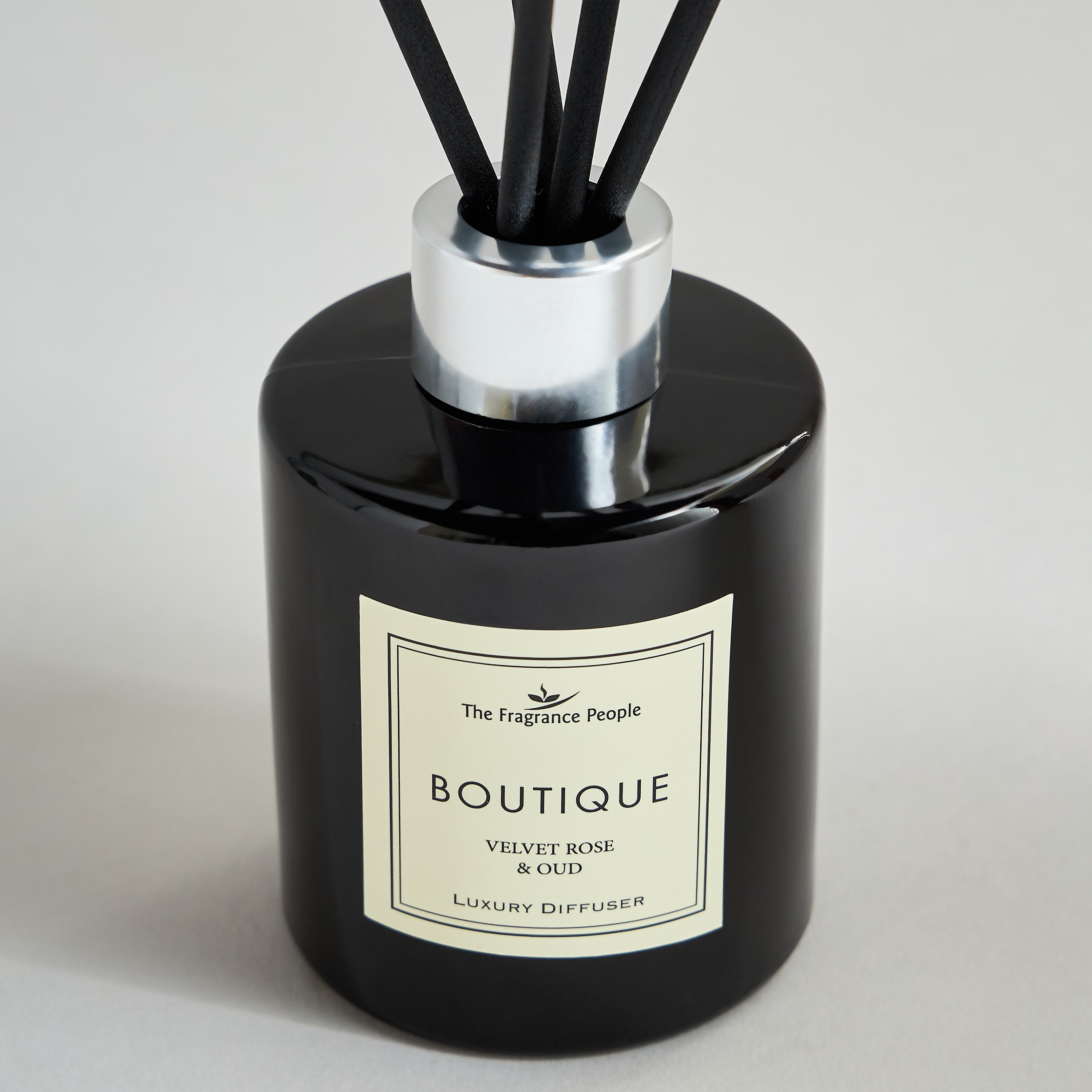 Boutique Black Velvet Rose and Oud Reed Diffuser - 100 ml-household-homefragrance-reeddiffusers-image-3