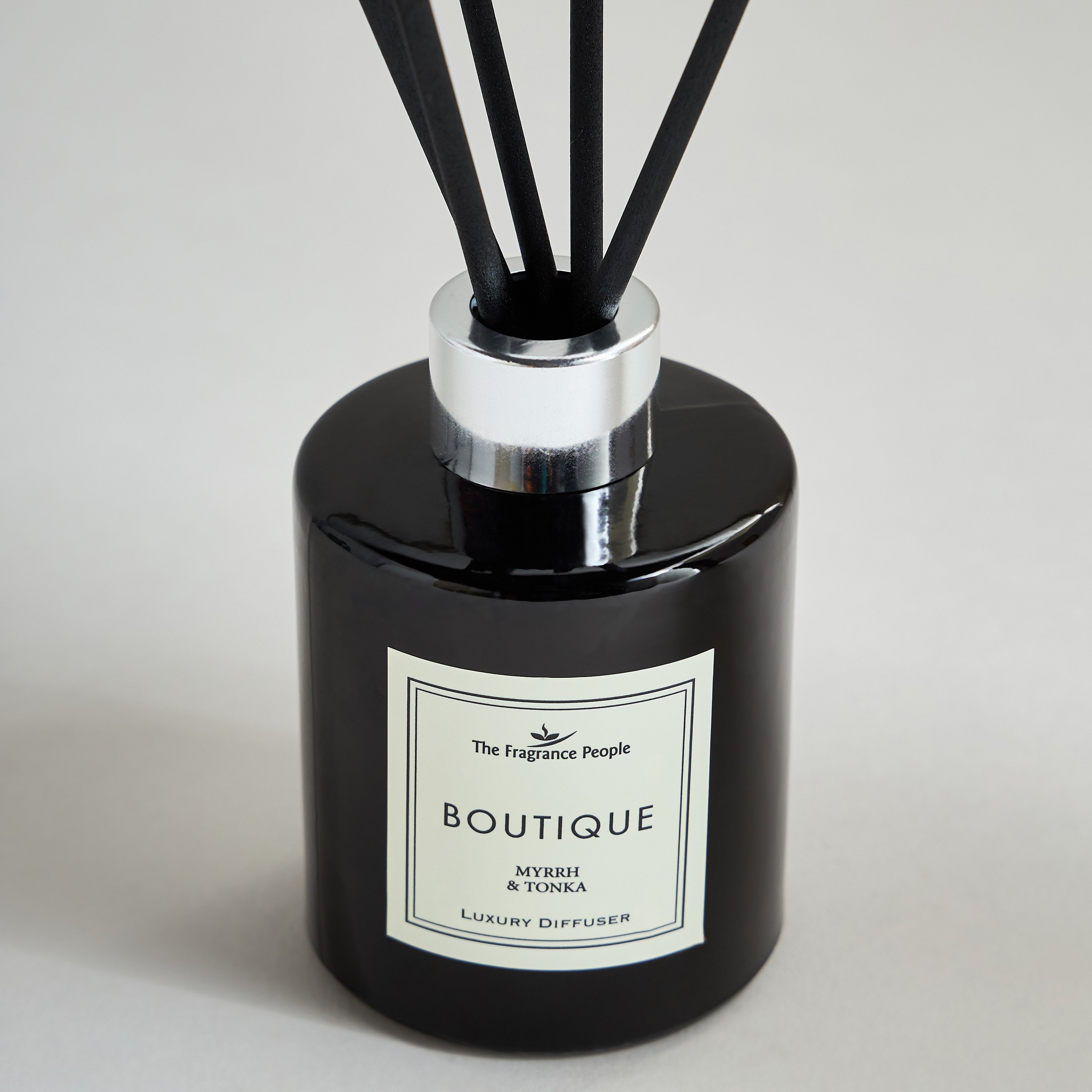 Boutique Black Myrrh and Tonka Reed Diffuser - 100 ml-household-homefragrance-reeddiffusers-image-3
