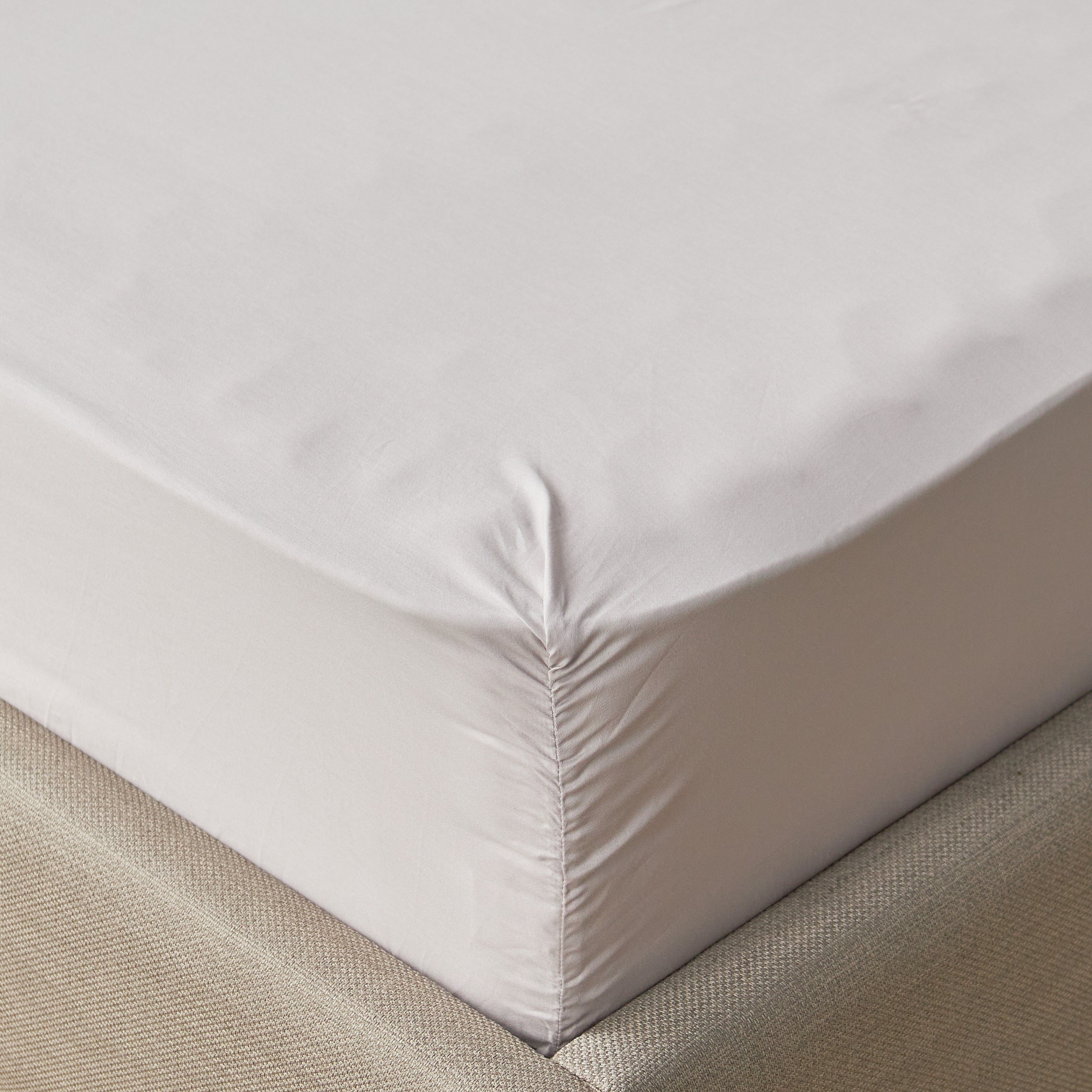 Amour Egyptian Cotton Sateen 300 Thread Count Full Fitted Sheet - 120x200 cm