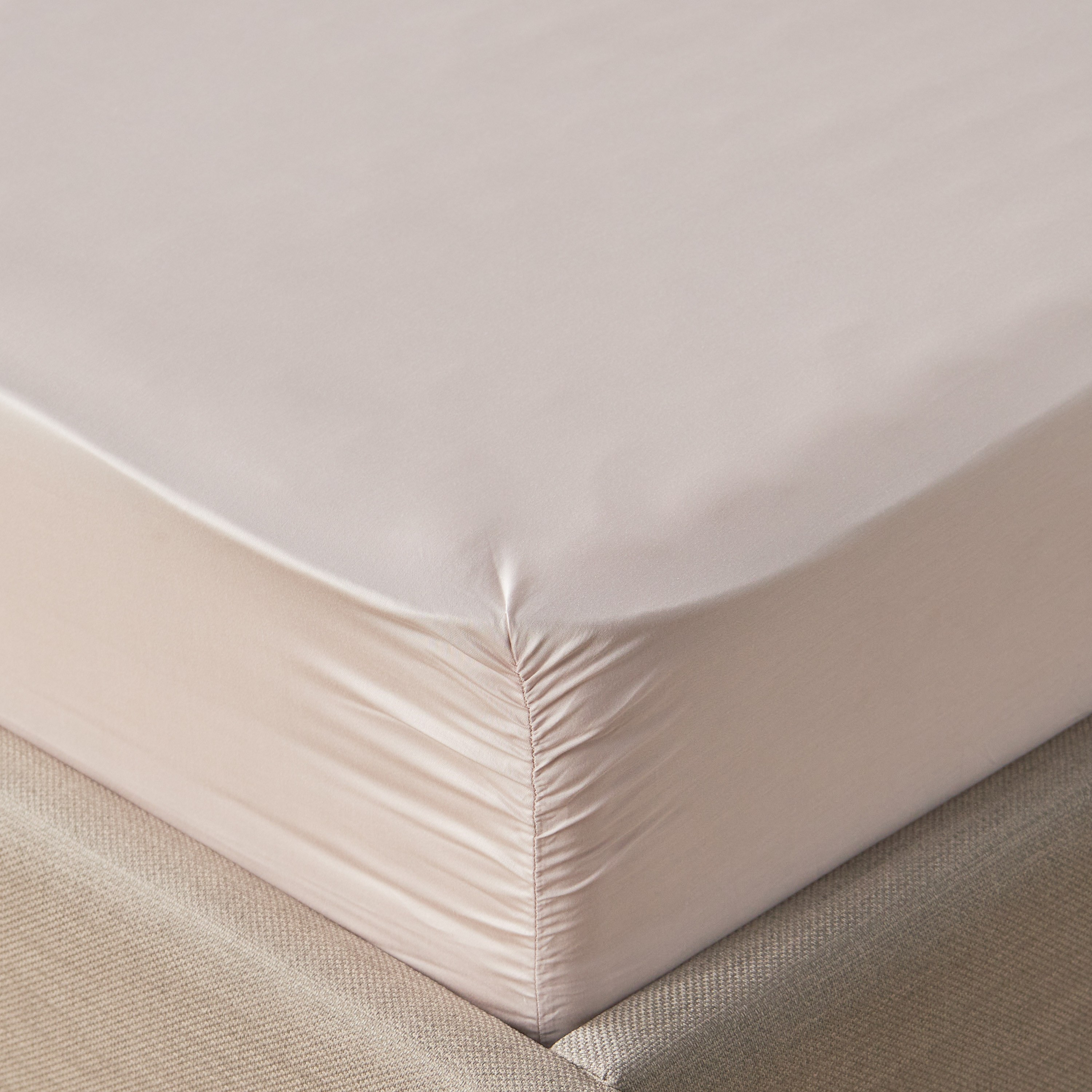 Amour Egyptian Cotton Sateen 300 Thread Count Full Fitted Sheet - 120x200 cm-household-bedding-sheetsandpillowcases-fittedsheets-image-1