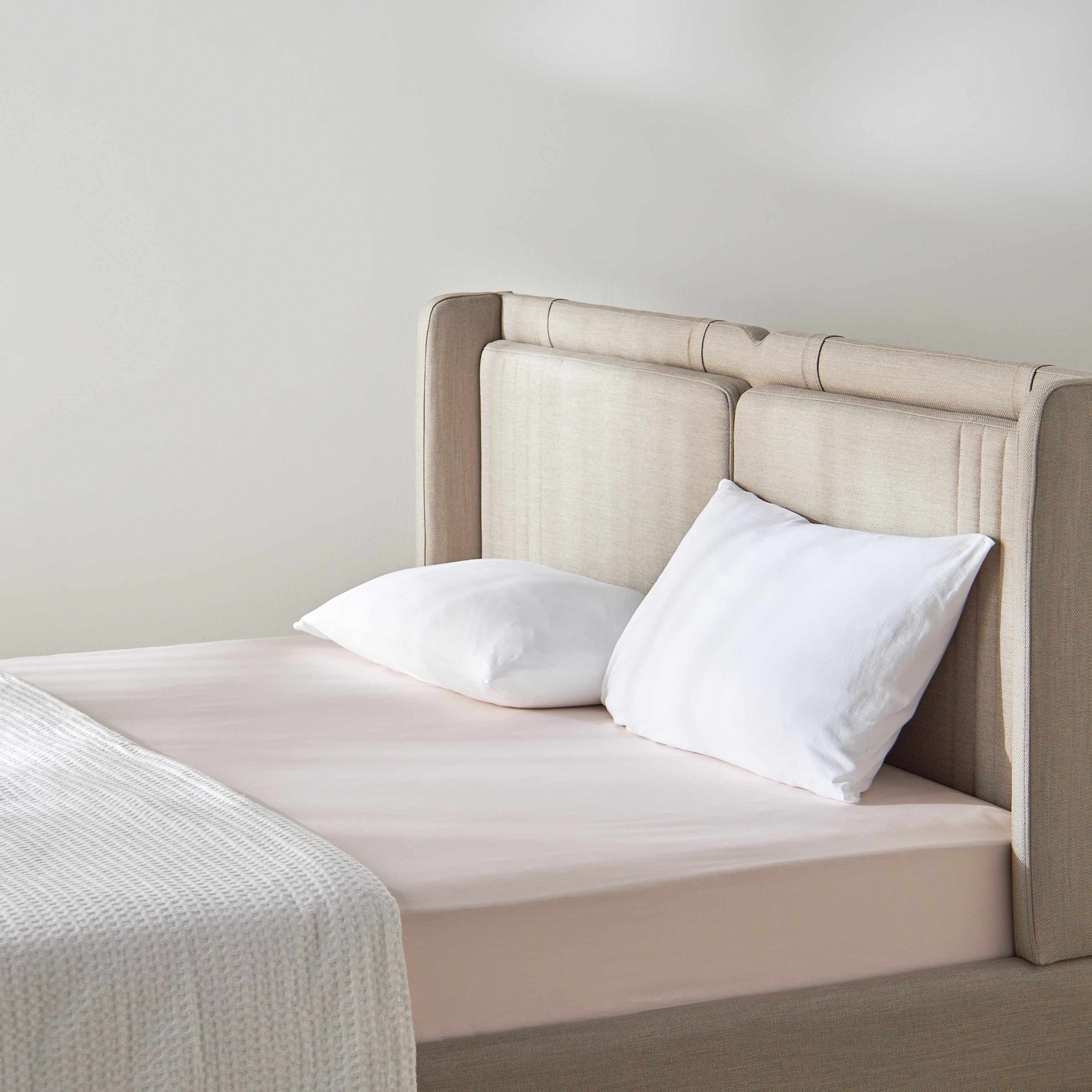 Amour Egyptian Cotton Sateen 300 Thread Count Full Fitted Sheet - 120x200 cm-household-bedding-sheetsandpillowcases-fittedsheets-image-3