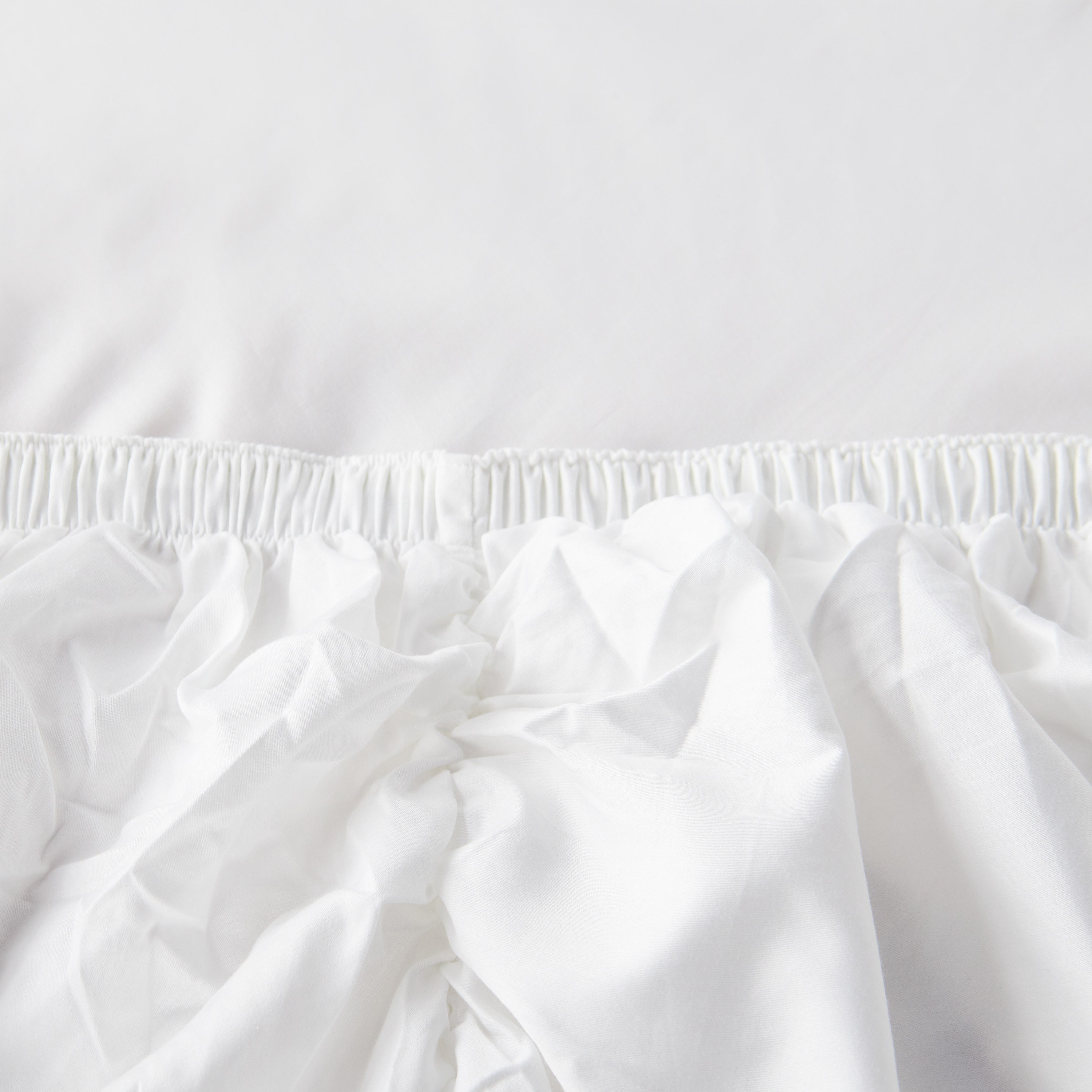 شرشف مطاطي كينج عدد خيوط 300 قطن ساتين مصري - أمور - 180x205 سم-household-bedding-sheetsandpillowcases-fittedsheets-image-3