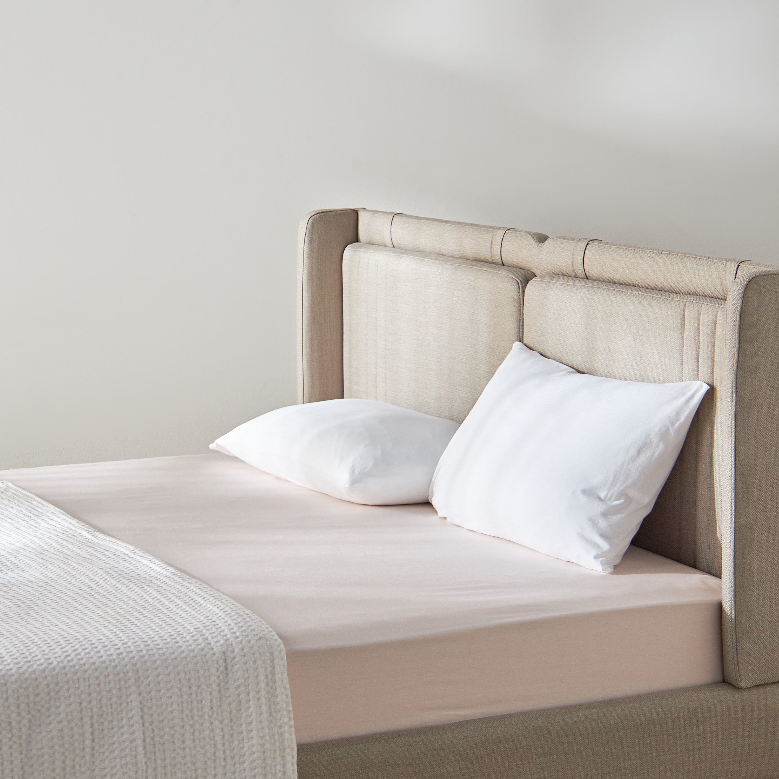 Amour Egyptian Cotton Sateen 300 Thread Count Queen Fitted Sheet - 160x200 cm-household-bedding-sheetsandpillowcases-fittedsheets-image-3