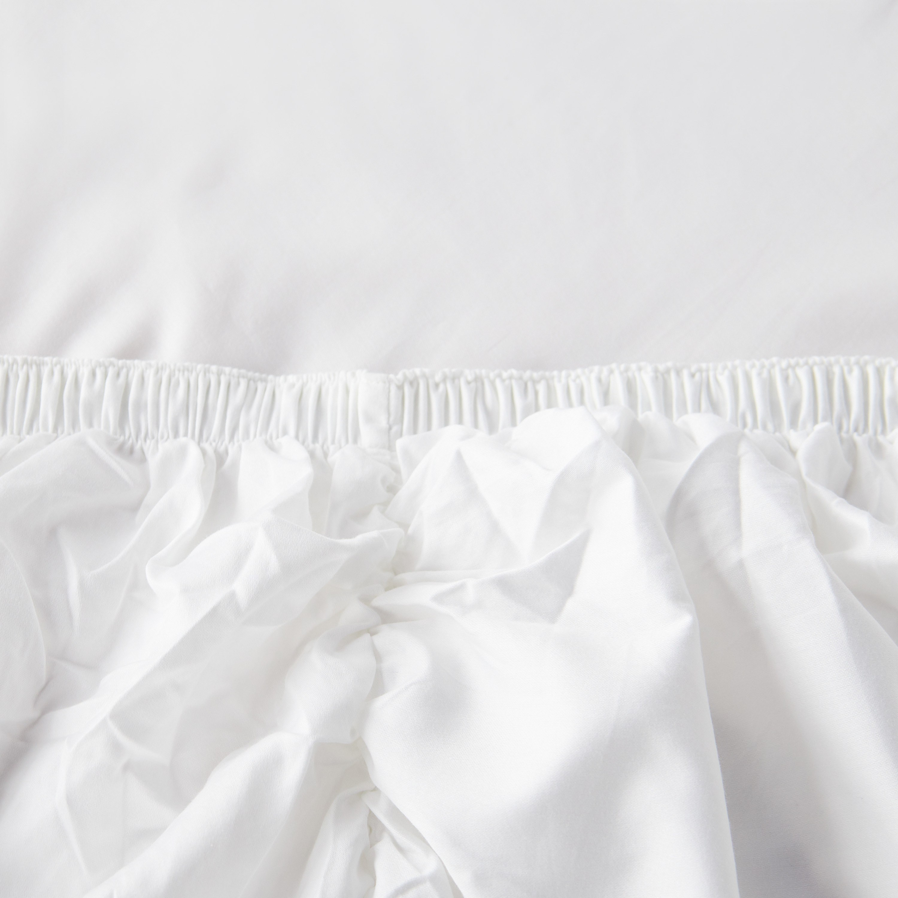 شرشف مطاطي كوين عدد خيوط 300 قطن ساتين مصري - أمور - 160x200 سم-household-bedding-sheetsandpillowcases-fittedsheets-image-3