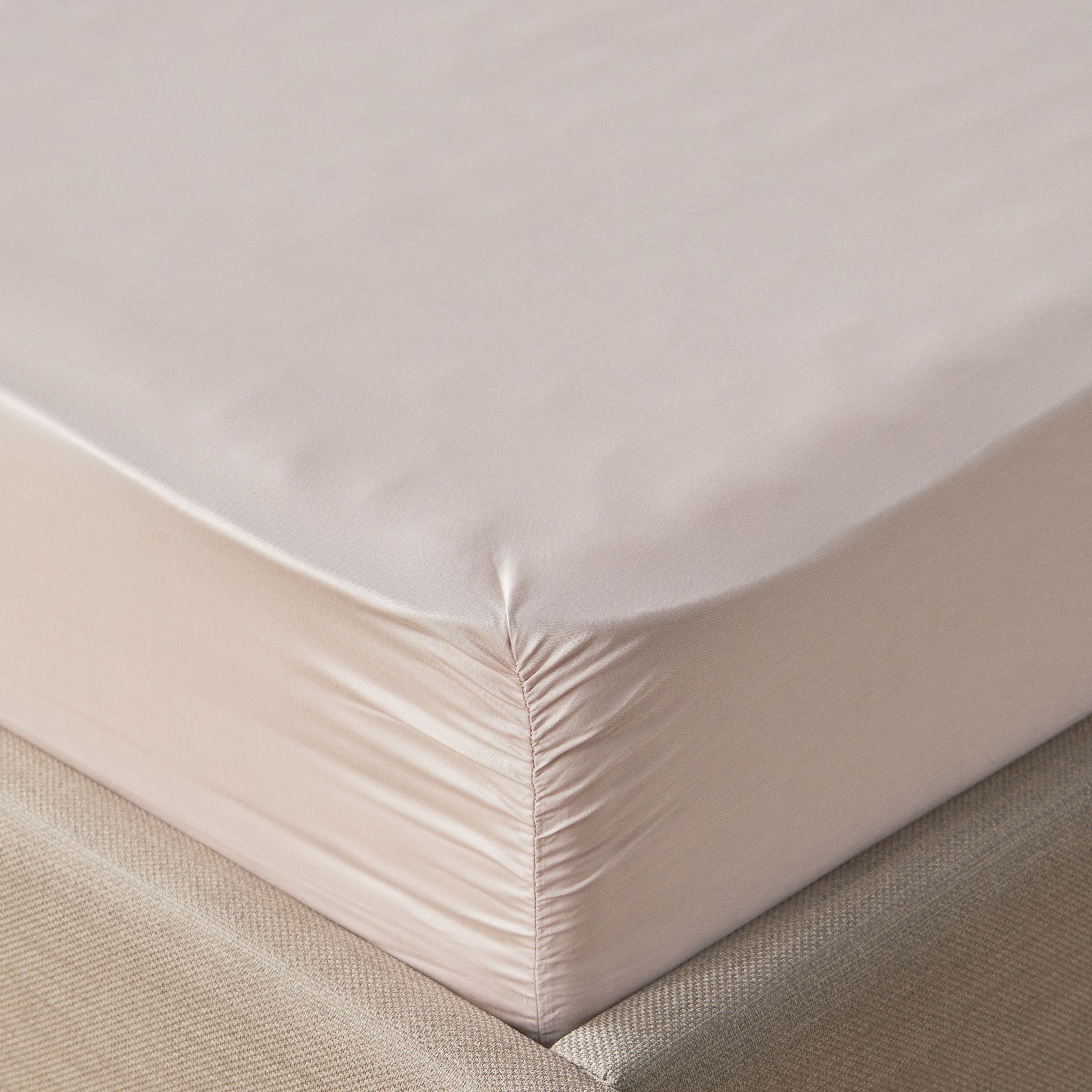 Amour Egyptian Cotton Sateen 300 Thread Count Super King Fitted Sheet - 200x205 cm-household-bedding-sheetsandpillowcases-fittedsheets-image-1