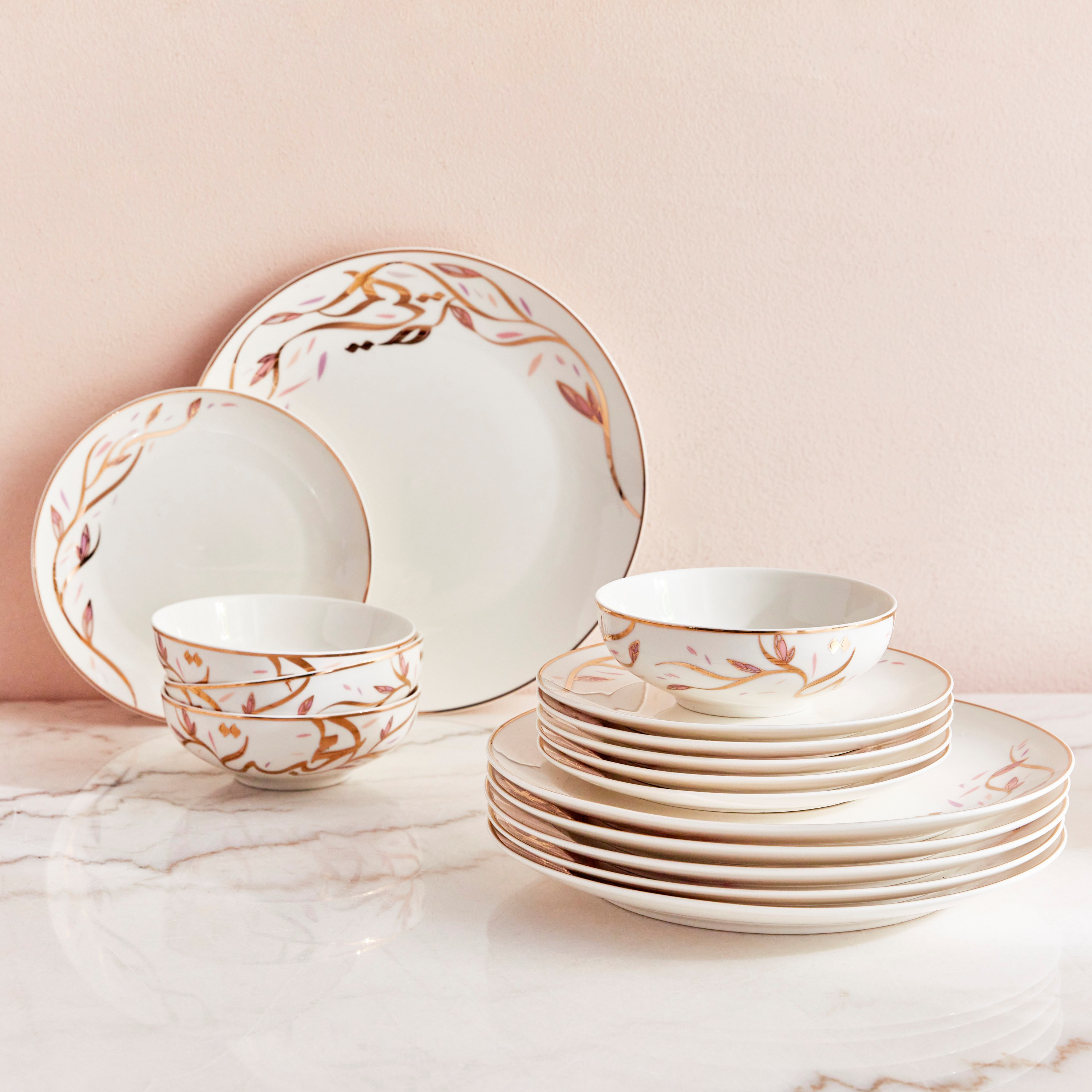 Online shop crockery set