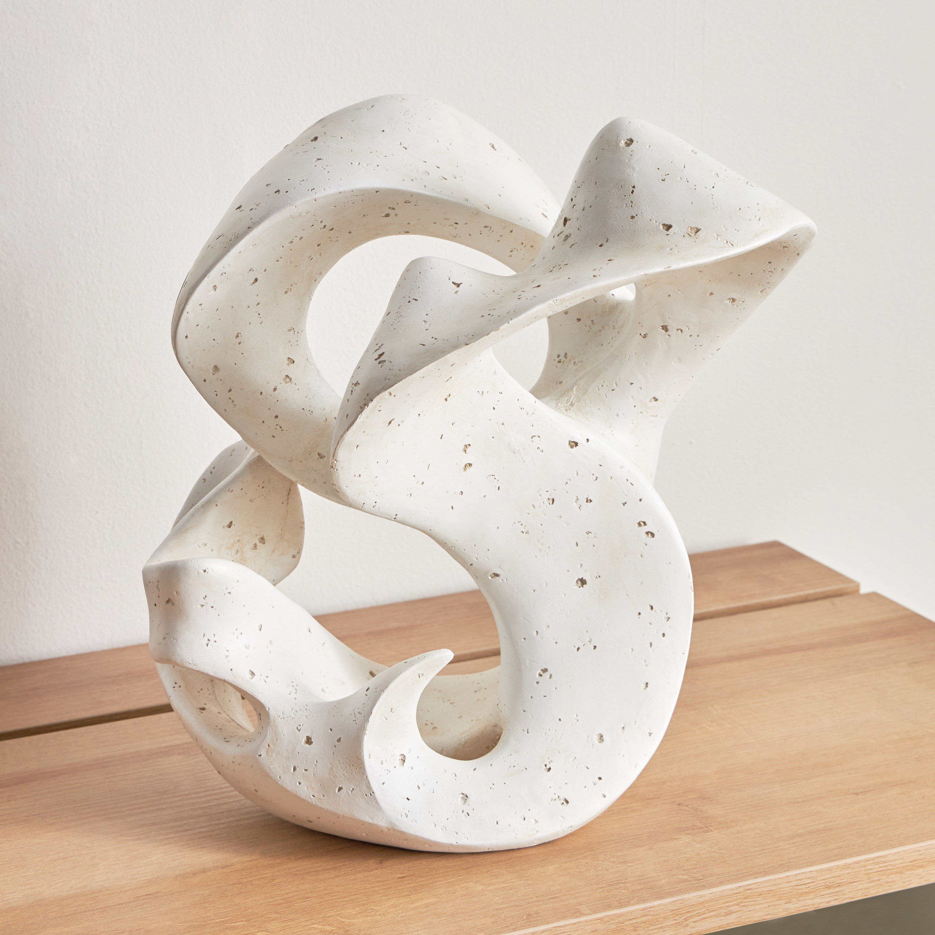 زينة ديكور بتصميم تجريدي - ليون-household-decor-decorativeobjectsandsculptures-image-1
