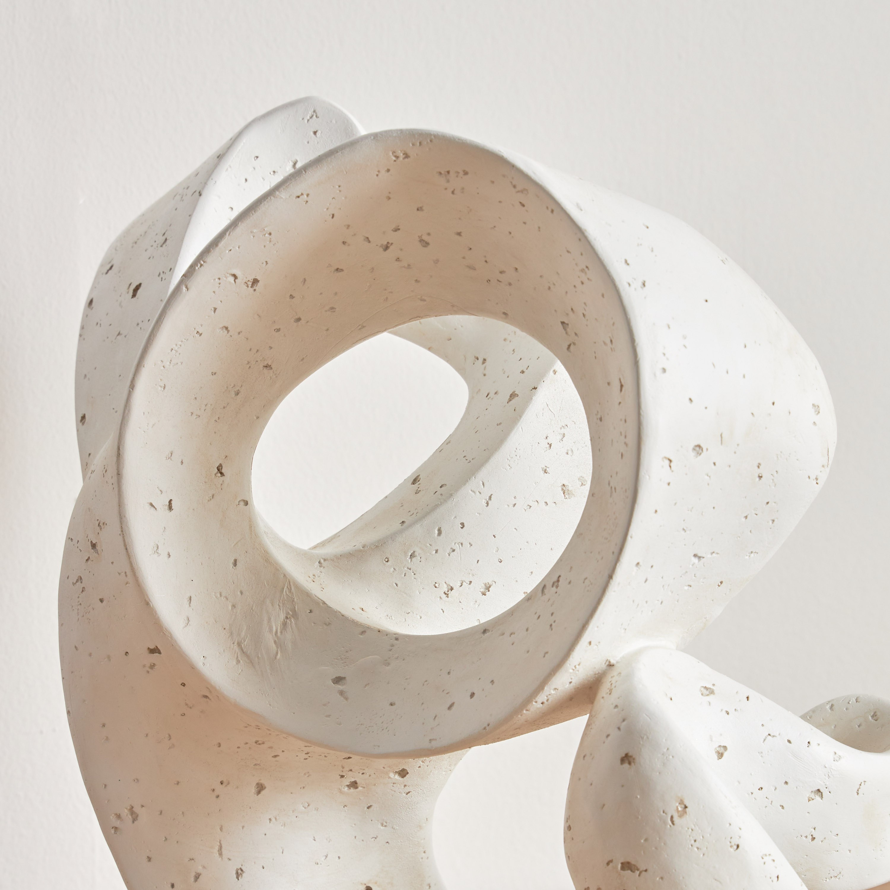 زينة ديكور بتصميم تجريدي - ليون-household-decor-decorativeobjectsandsculptures-image-2