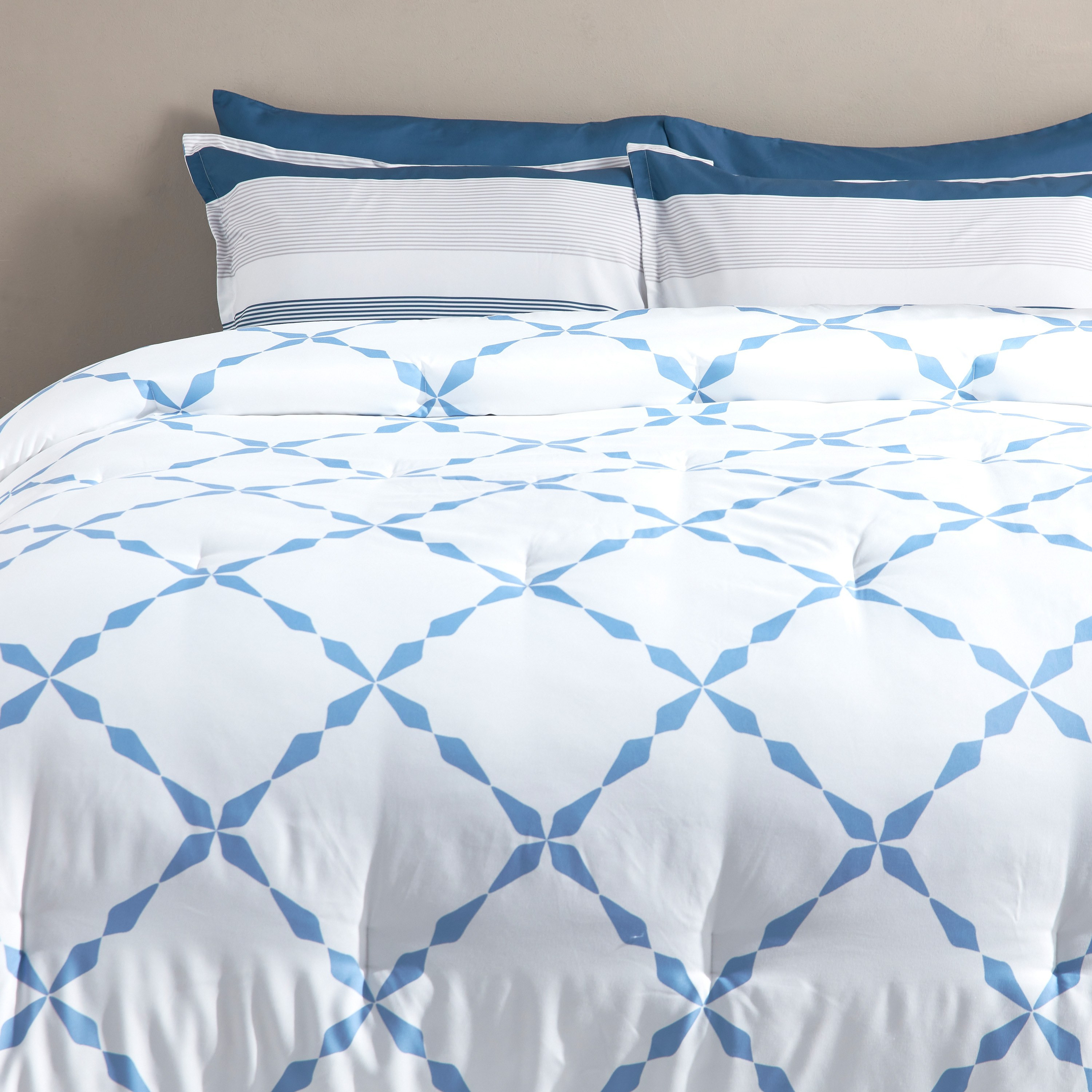 Emmy Geometric Print 6-Piece King Reversible Comforter and Sheet Set - 220x240 cm-household-bedding-comfortersandbedspreads-bedinabag-image-2