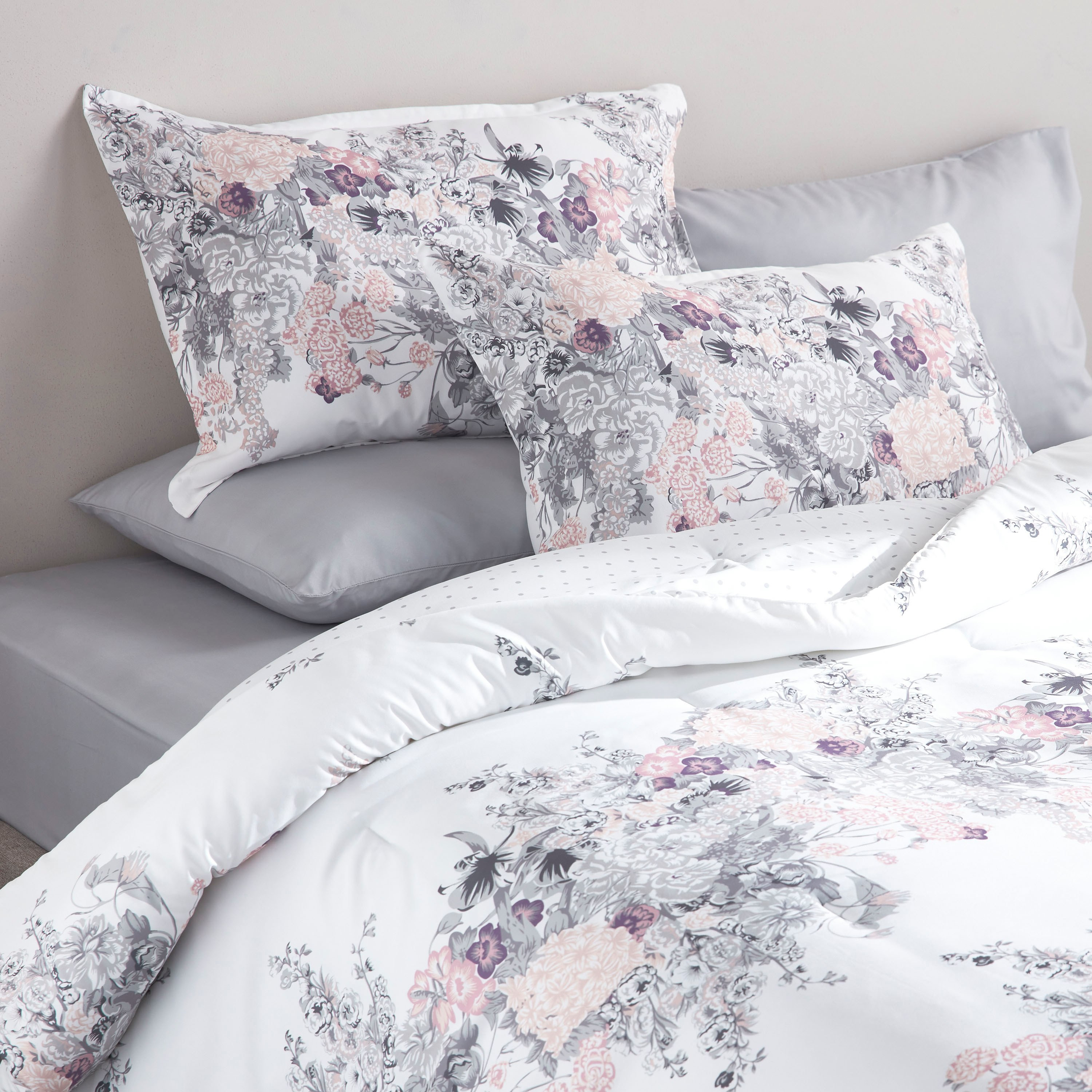 Givana Floral Print 6-Piece King Reversible Comforter and Sheet Set - 220x240 cm-household-bedding-comfortersandbedspreads-bedinabag-image-1
