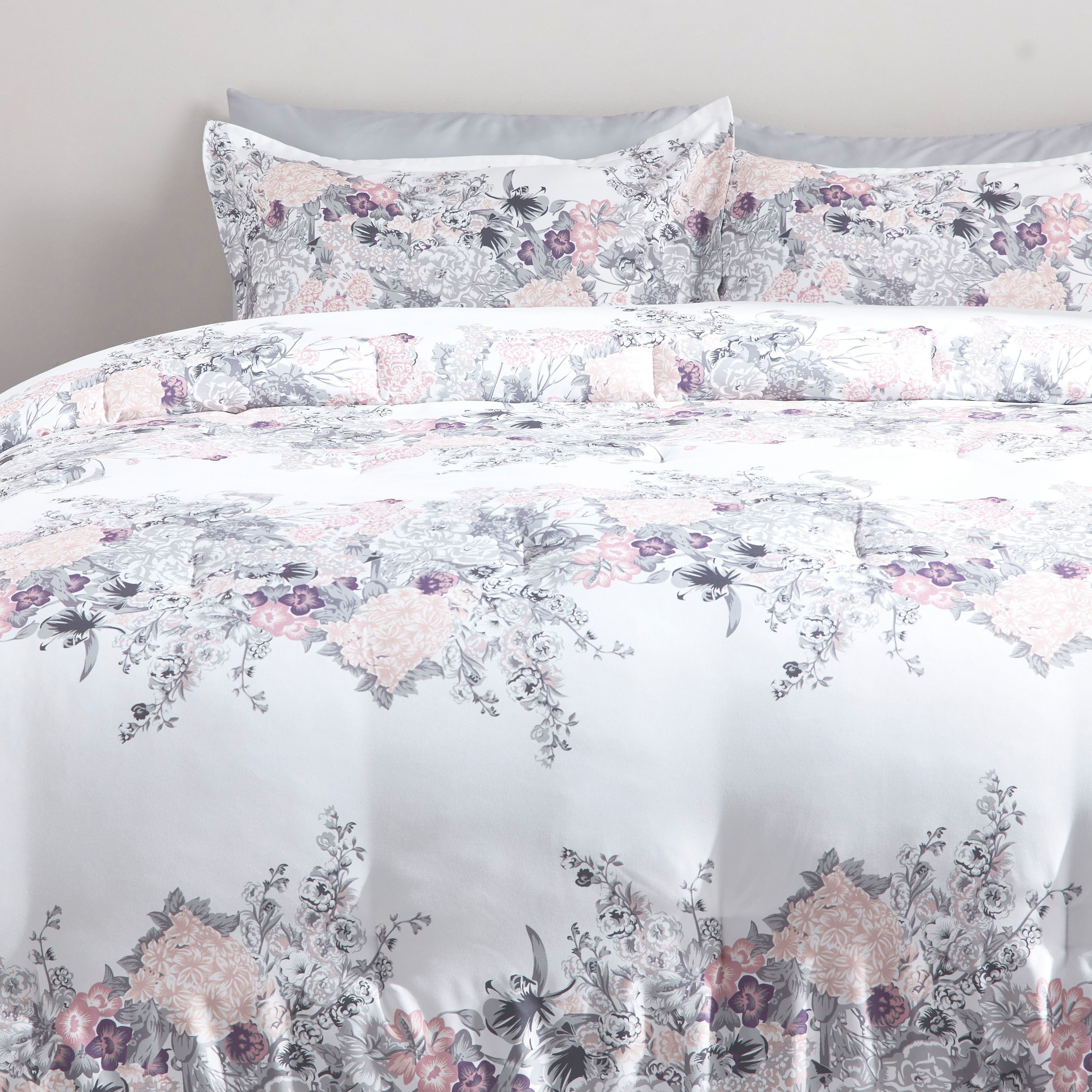 Givana Floral Print 6-Piece King Reversible Comforter and Sheet Set - 220x240 cm-household-bedding-comfortersandbedspreads-bedinabag-image-2