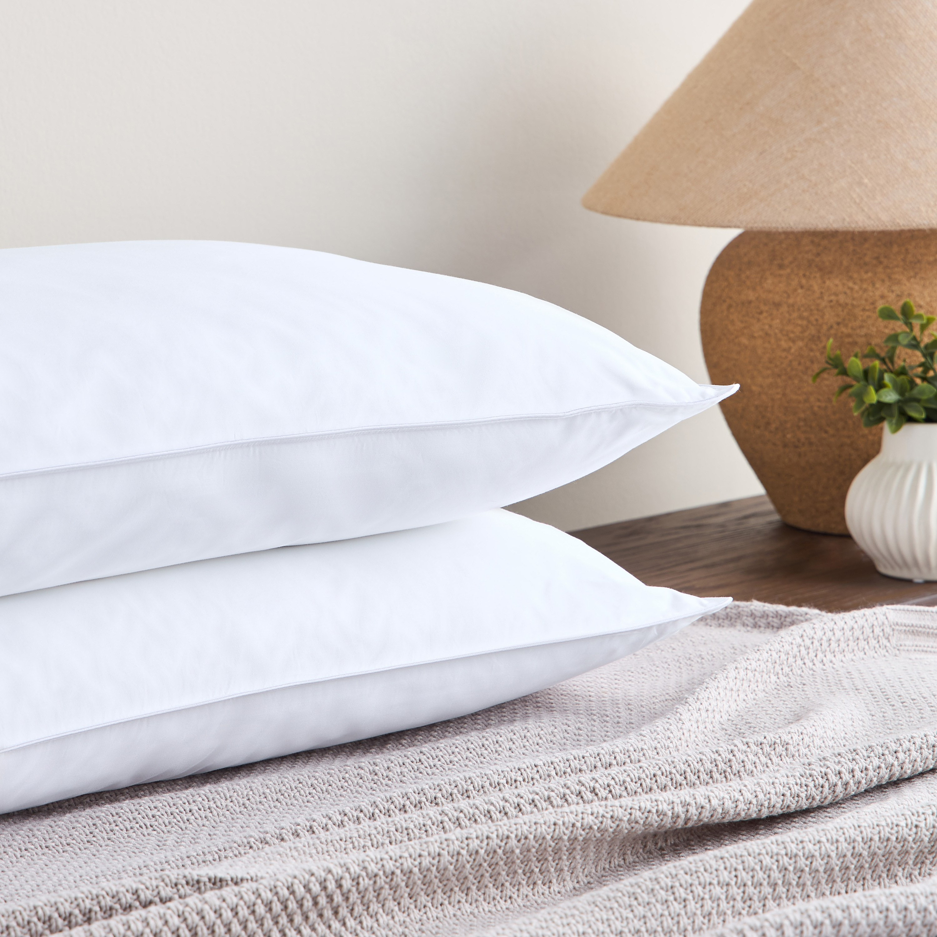 وسادة من ريش البط المجري قطعة - فييرا - 50×75 سم-household-bedding-pillows-image-3