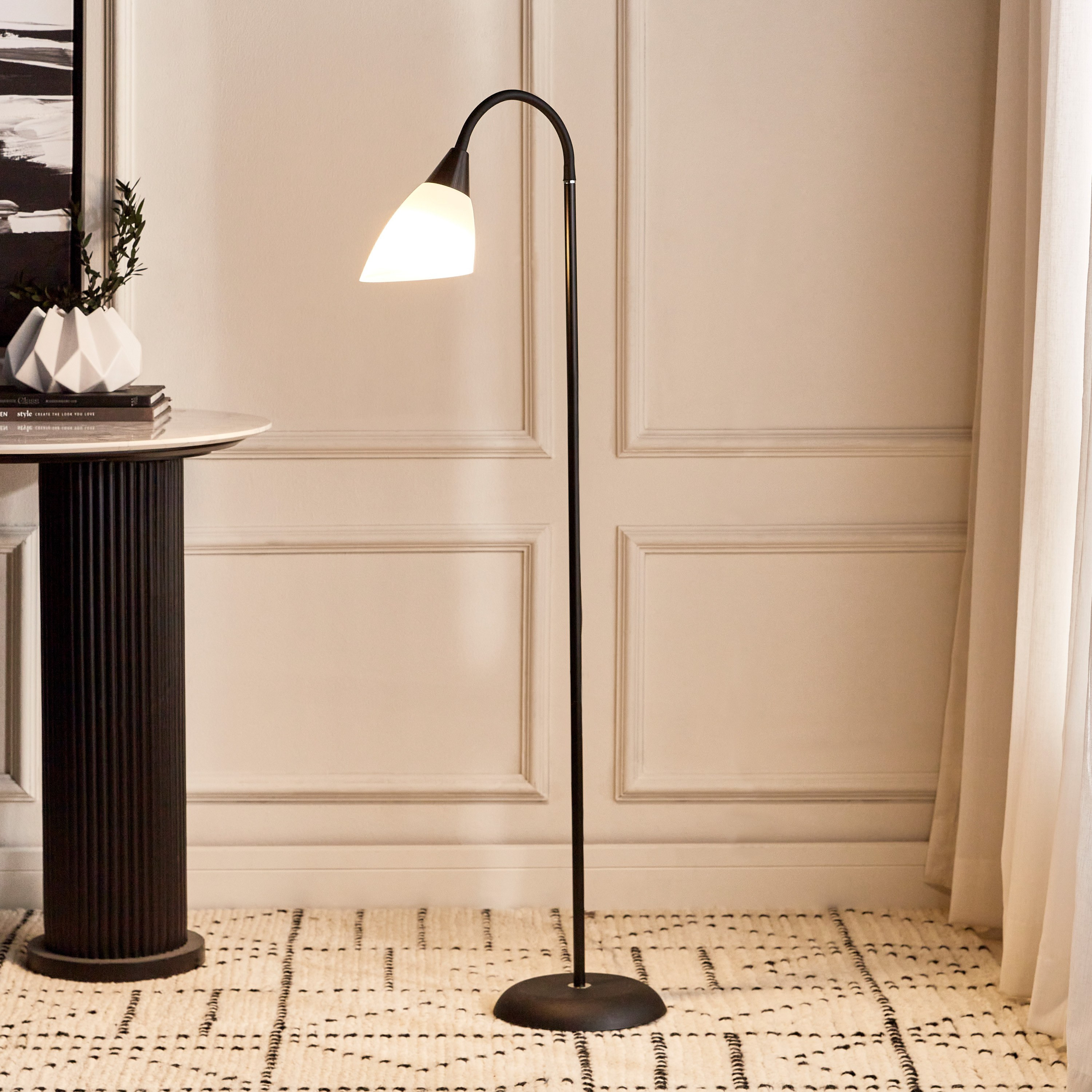 Tyche Metal Floor Lamp - 145 cm-household-lighting-floorlamps-image-2