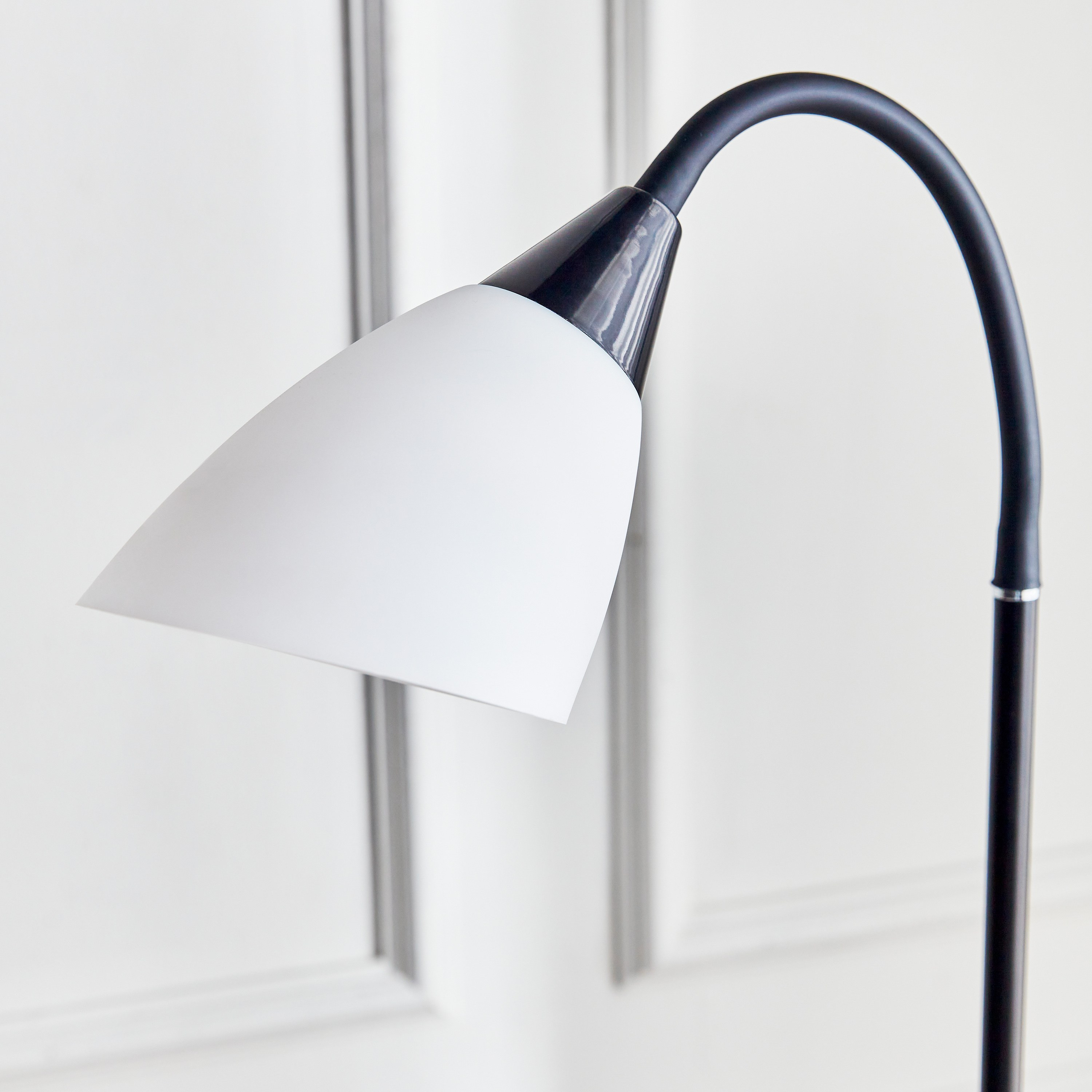 Tyche Metal Floor Lamp - 145 cm-household-lighting-floorlamps-image-3