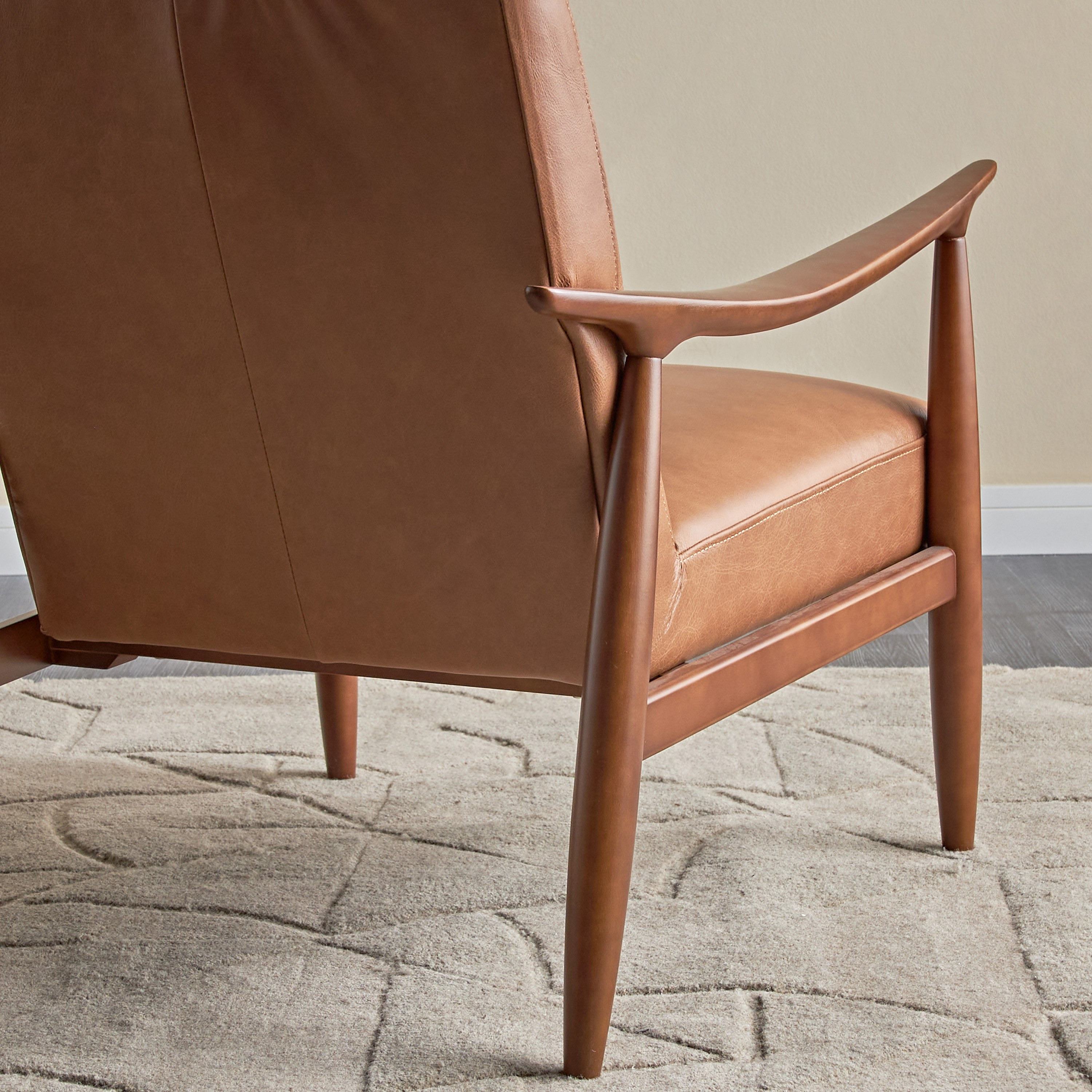 Modern brown outlet leather chair