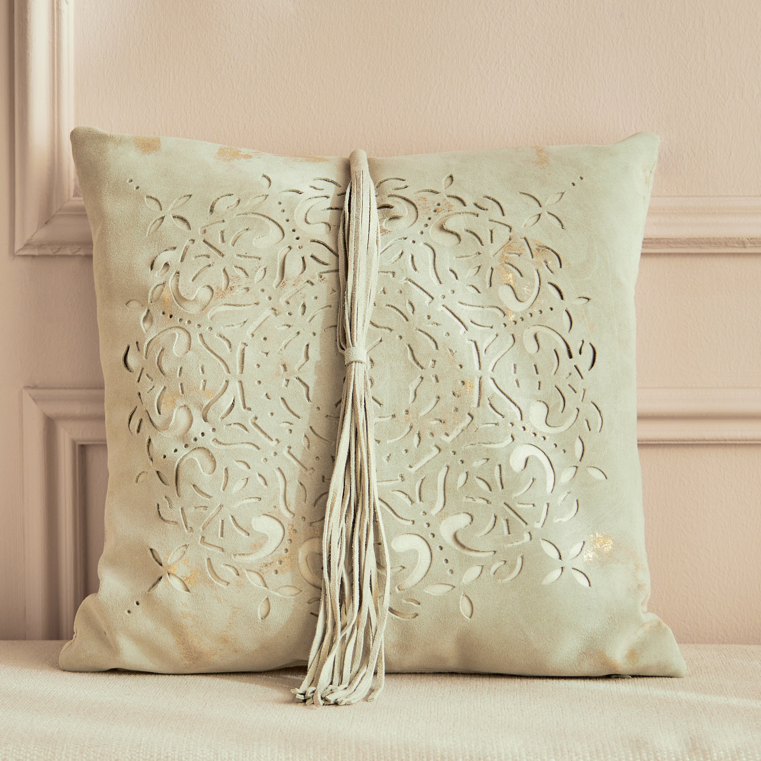 وسادة محشوة - ناتيا - 45x45 سم-household-cushionsandthrows-filledcushions-decorativecushions-image-1