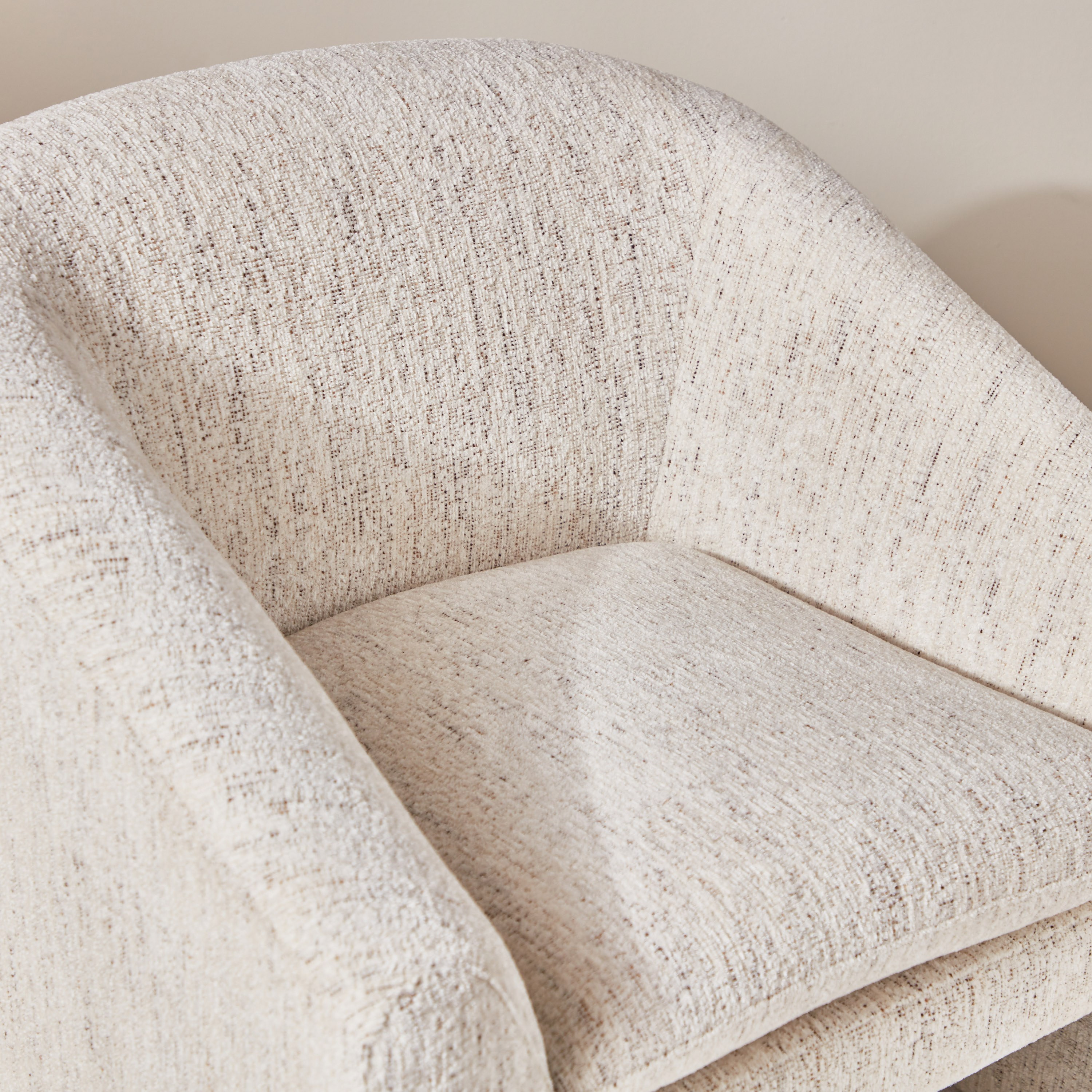 كرسي قماش بمساند ذراعين - باولا-furniture-sofaandseating-armchairs-image-4