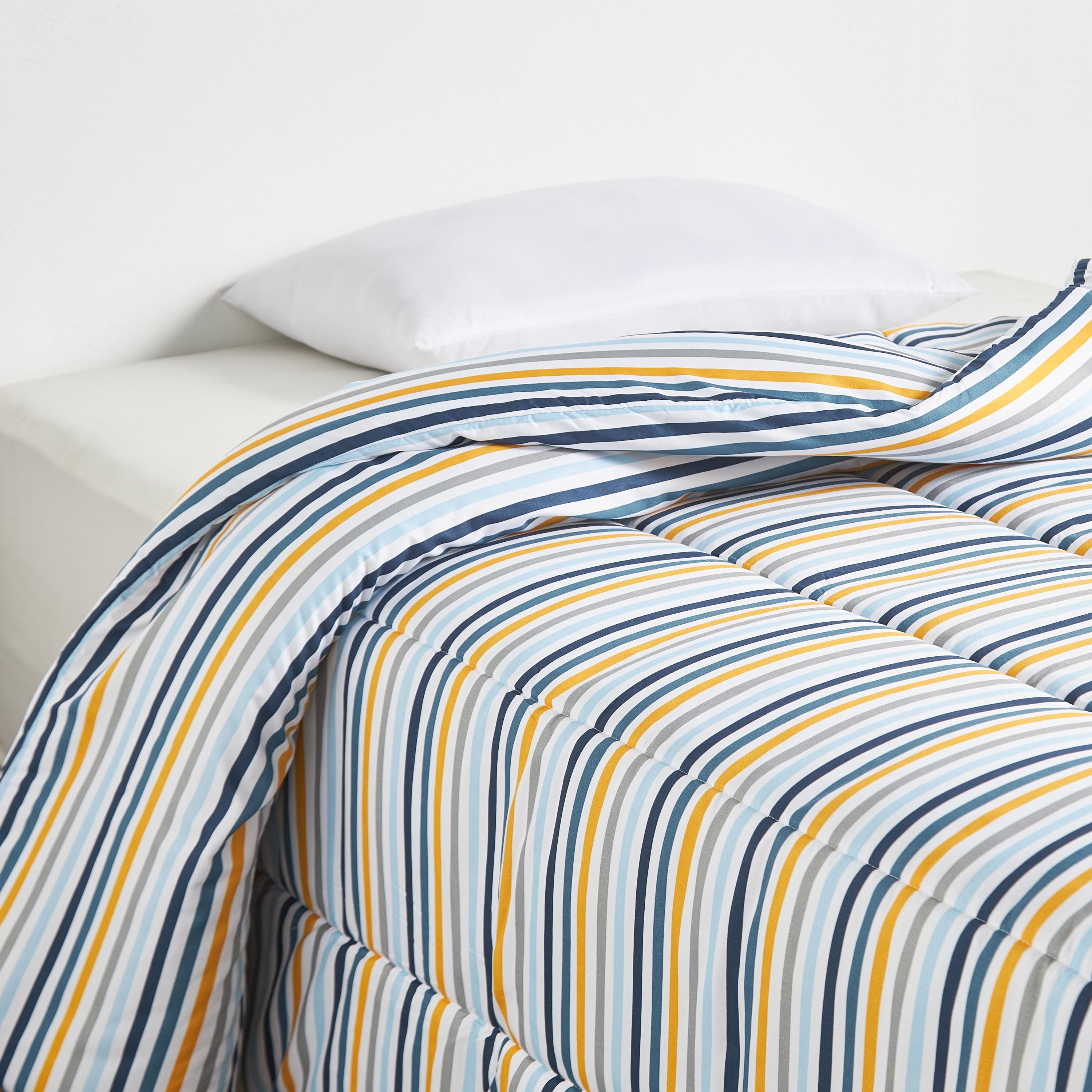 Staple Stripes Single Comforter - 135x220 cm