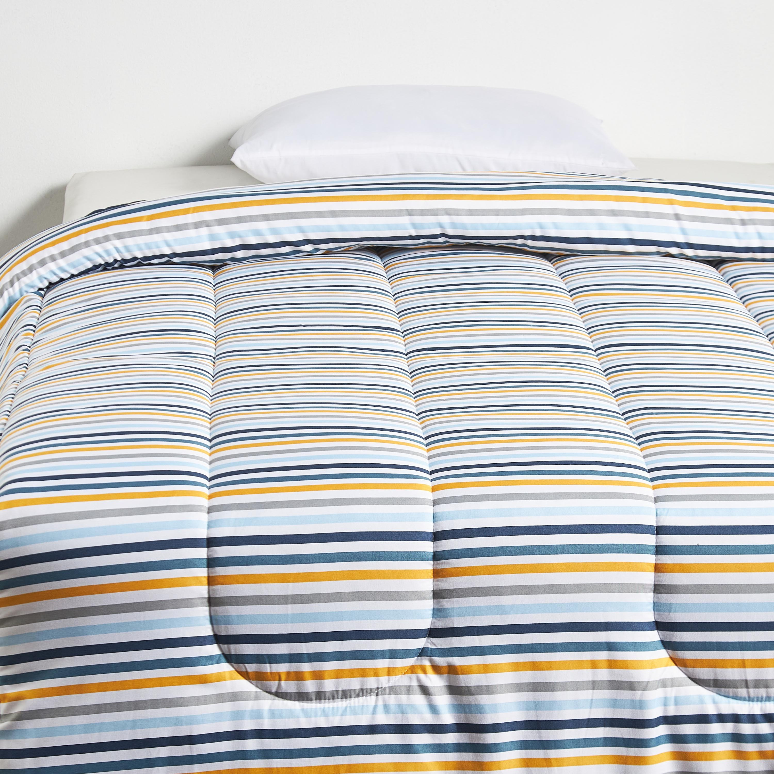 Staple Stripes Full Comforter - 160x220 cm-babyandkids-beddingandwindows-bedding-comforters-image-2