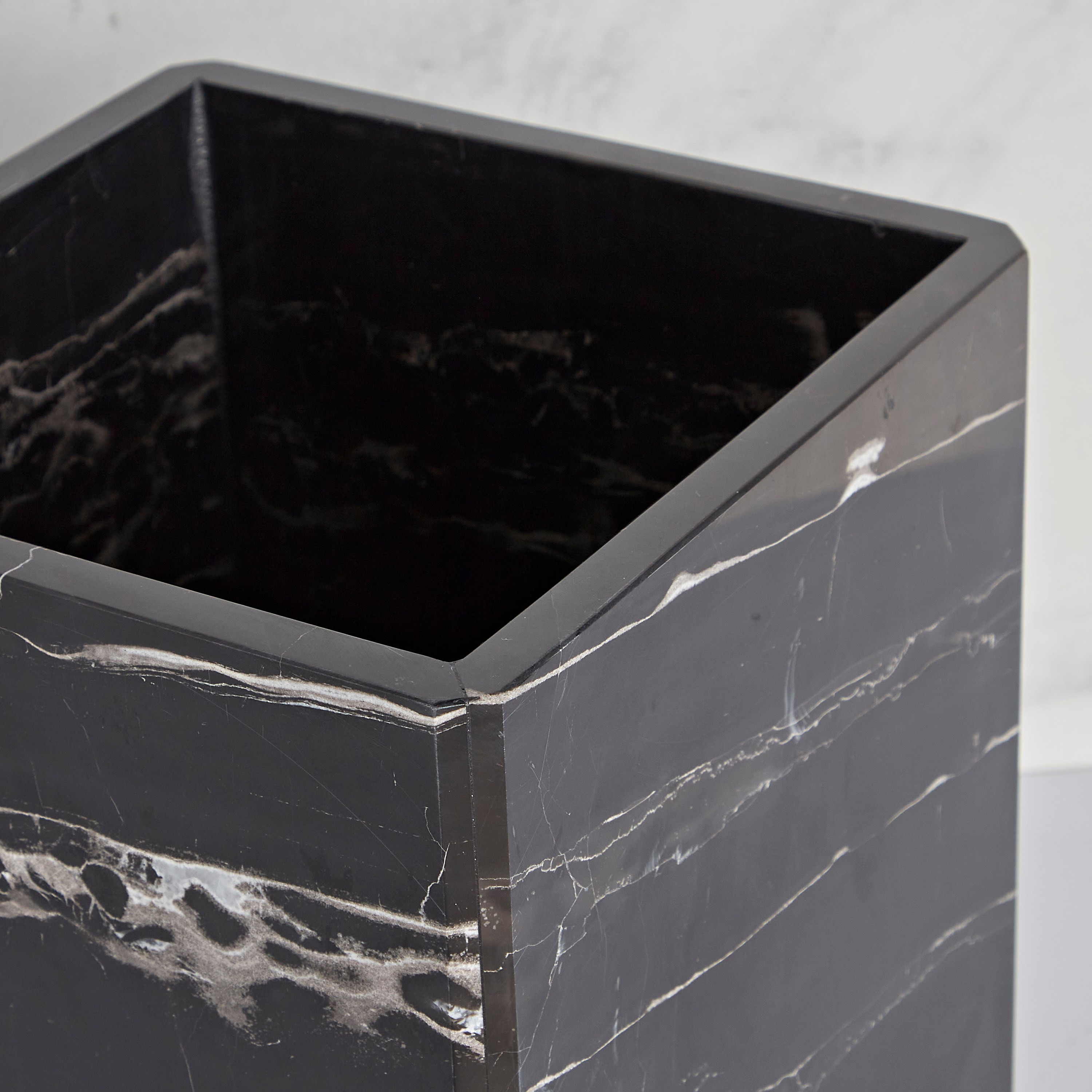 Silver Dragon Waste Bin-household-bathandlaundry-wastebinsandaccessories-image-2