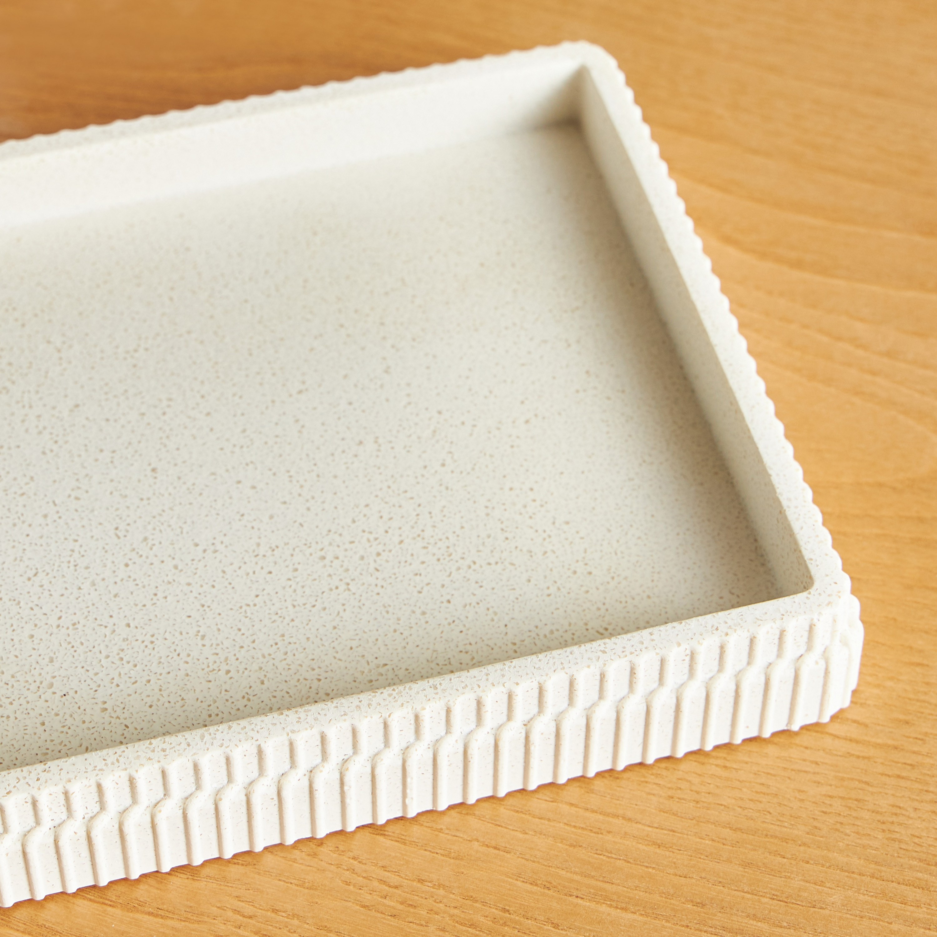 Urban Towel Tray-household-bathandlaundry-bathaccessories-toweltraysandplatforms-image-2