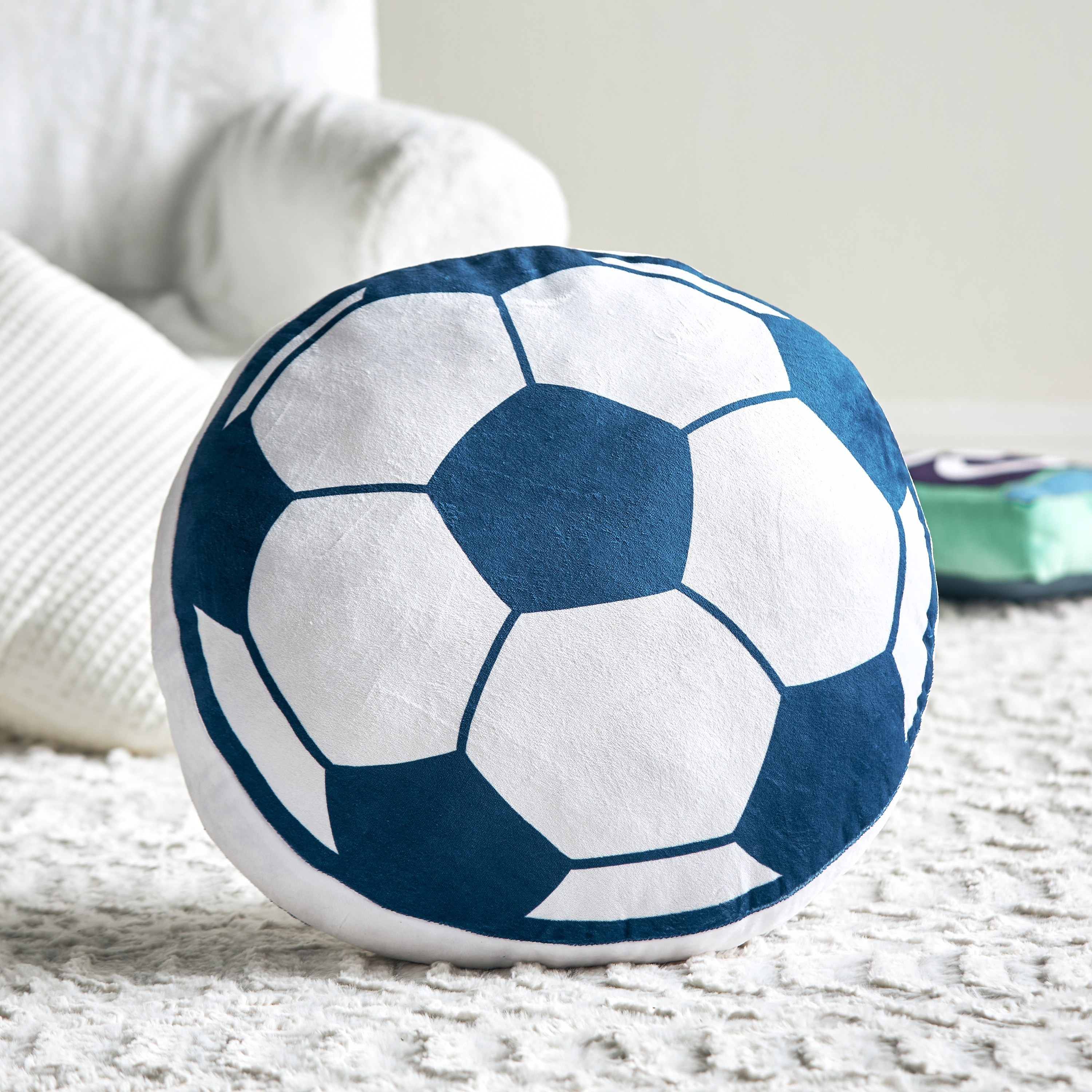 Victor Filled Cushion - 45x45 cm