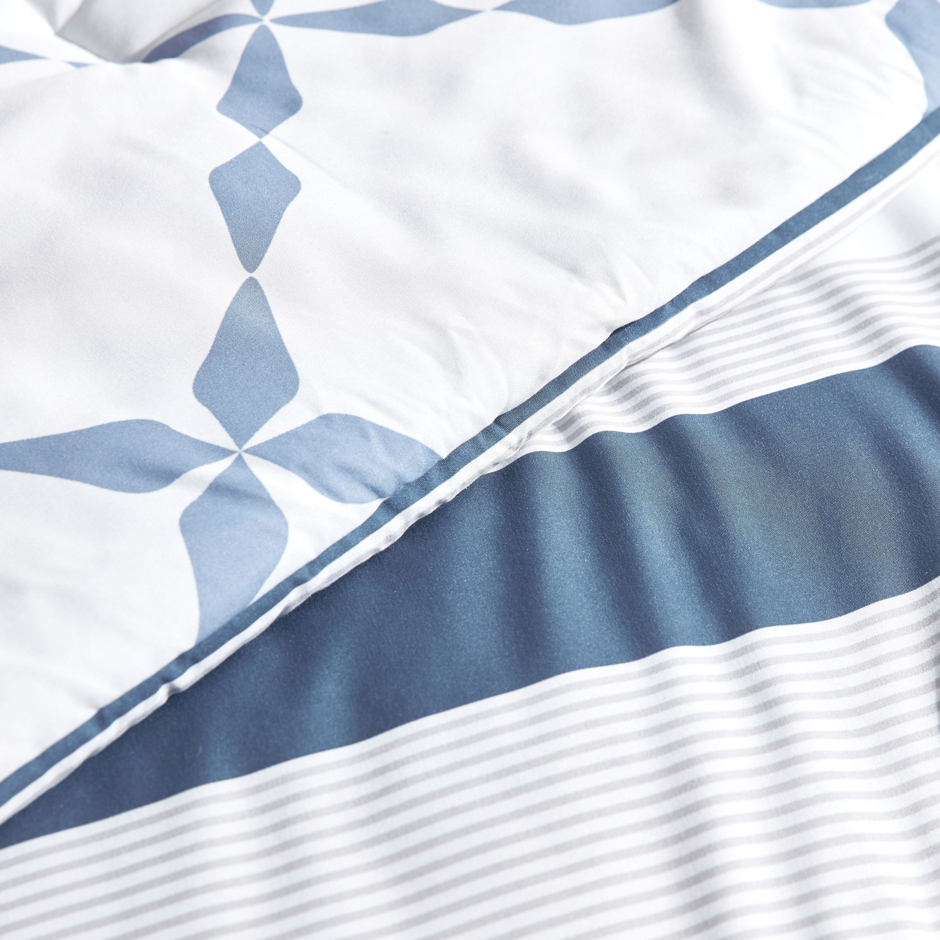 Emmy Geometric Print 6-Piece Full Reversible Comforter and Sheet Set - 160x240 cm-household-bedding-comfortersandbedspreads-bedinabag-image-4