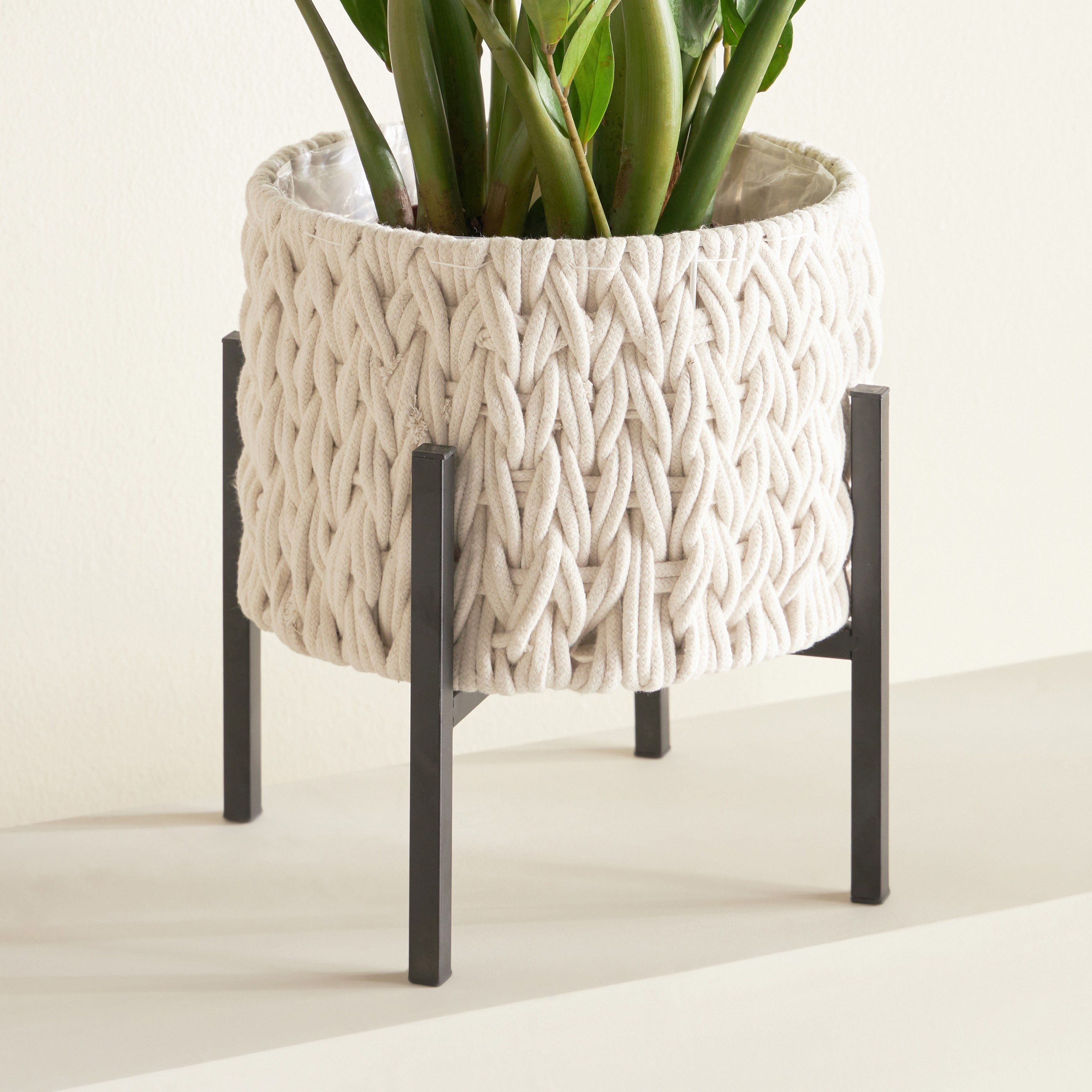 Plaits Natural Planter - 33 cm-household-gardenandoutdoor-potsandplanters-planters-image-1