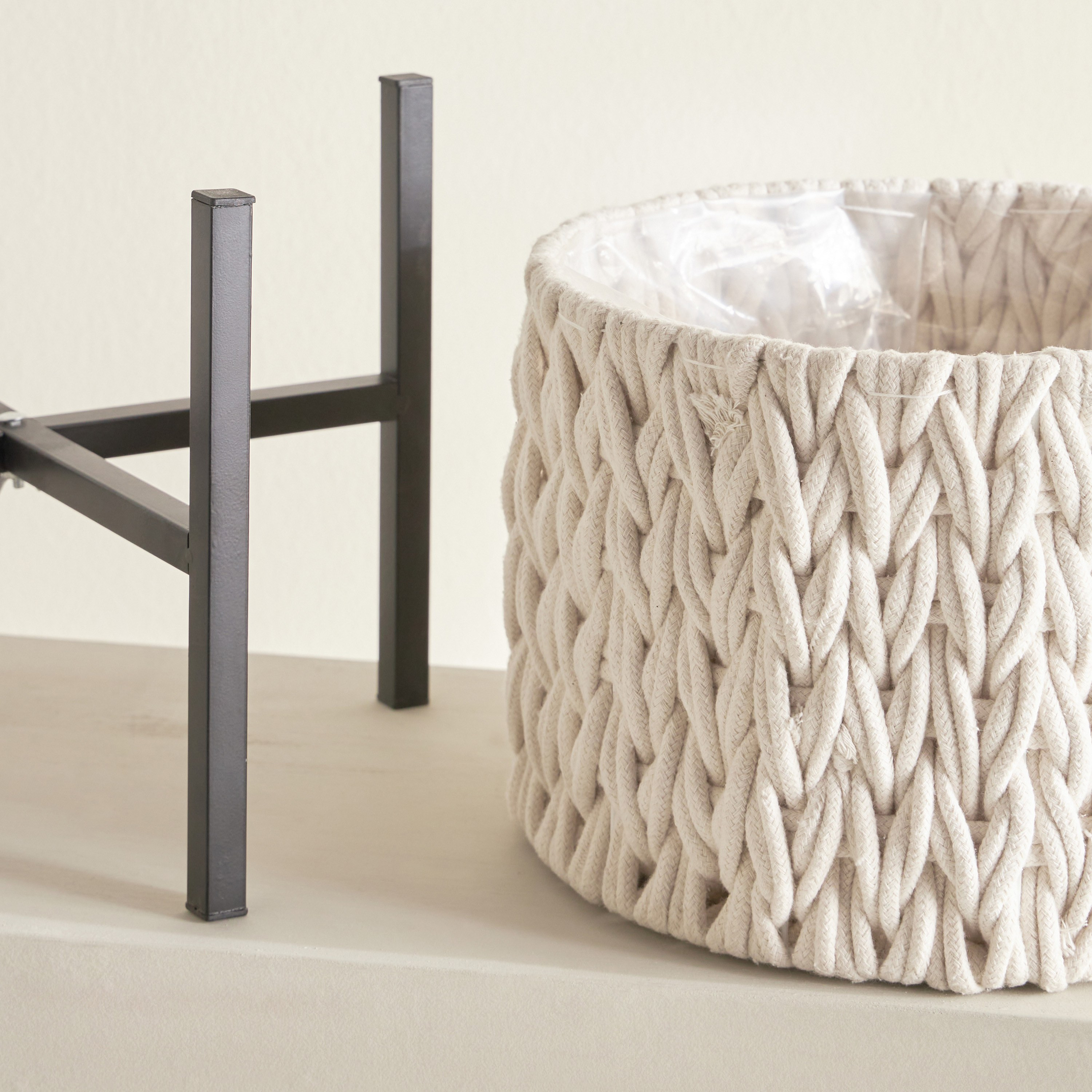 Plaits Natural Planter - 33 cm-household-gardenandoutdoor-potsandplanters-planters-image-3