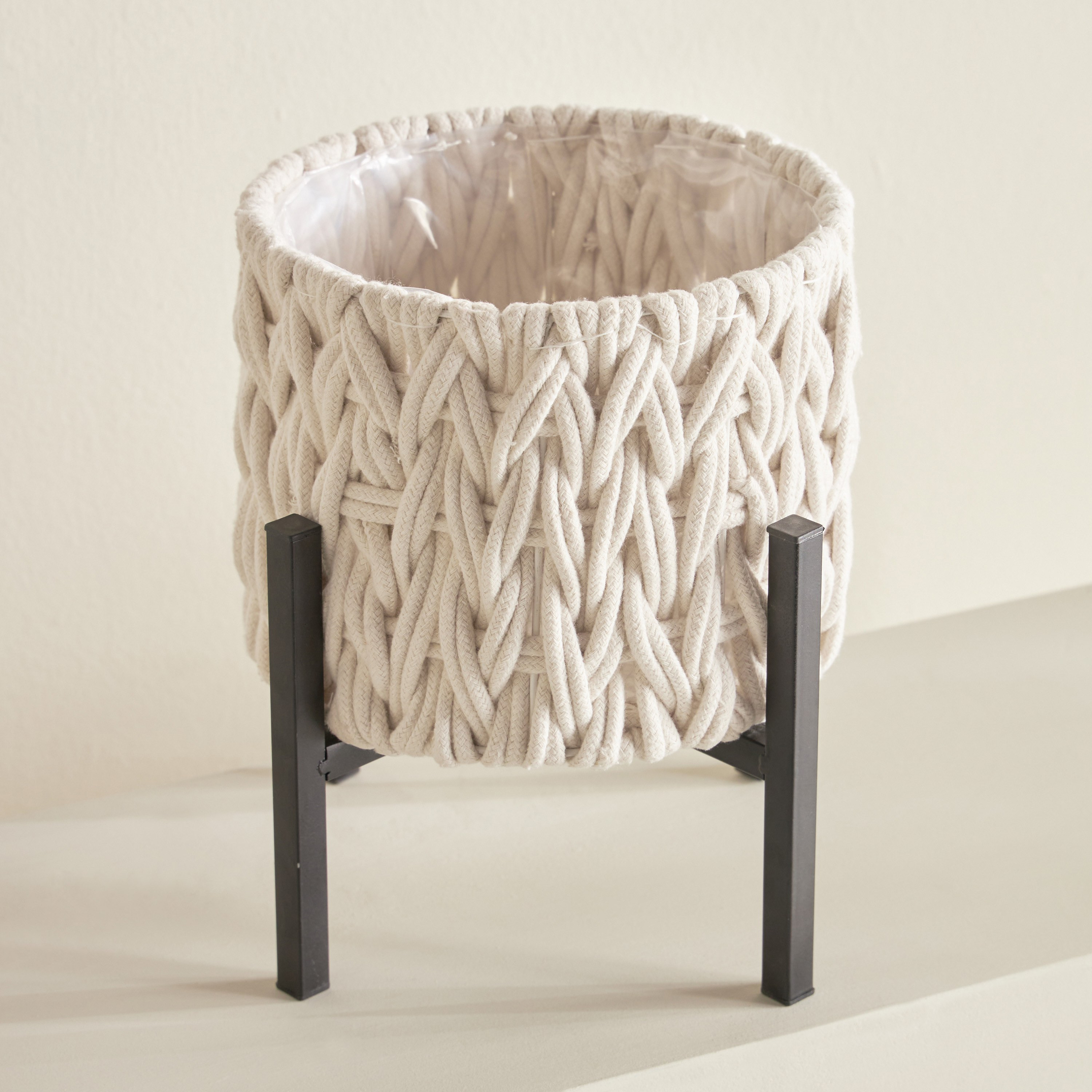 Plaits Natural Planter - 29 cm-household-gardenandoutdoor-potsandplanters-planters-image-2