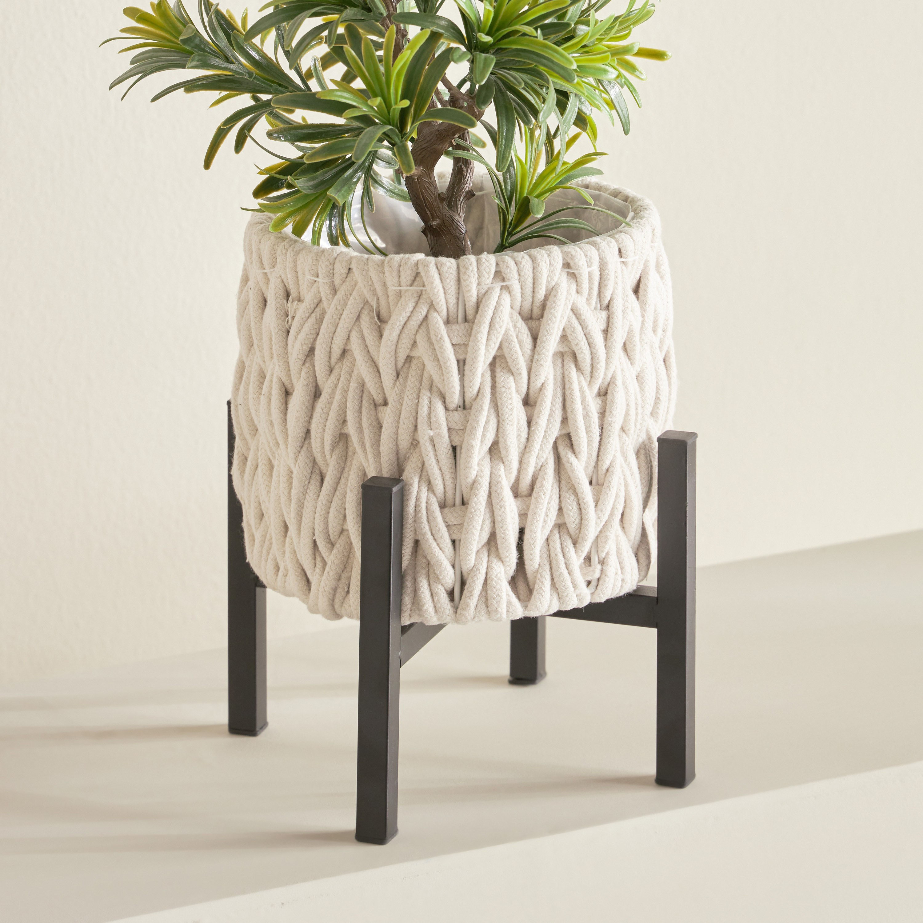 Plaits Natural Planter - 25 cm-household-gardenandoutdoor-potsandplanters-planters-image-1