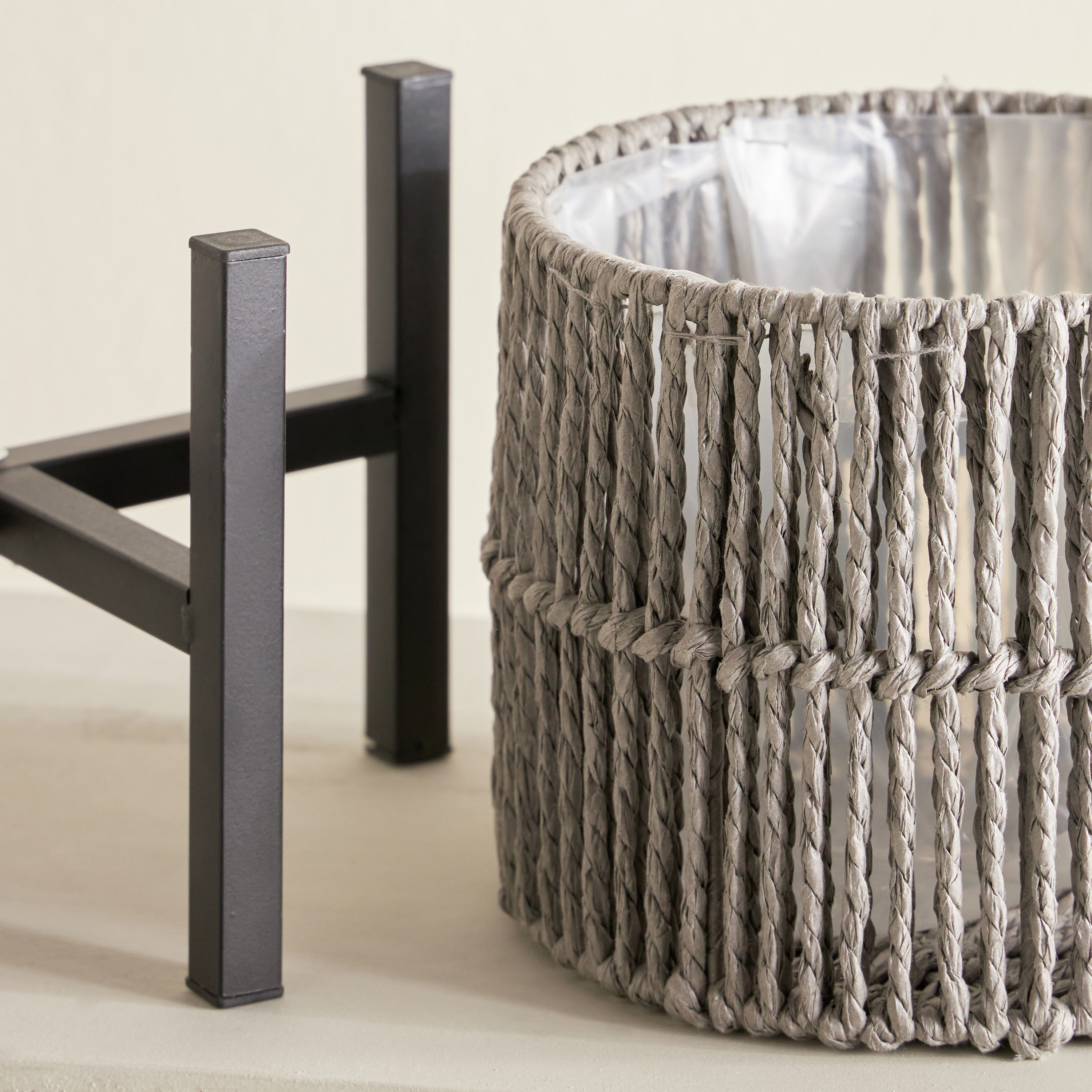 Artisian Natural Planter - 25 cm-household-gardenandoutdoor-potsandplanters-image-3