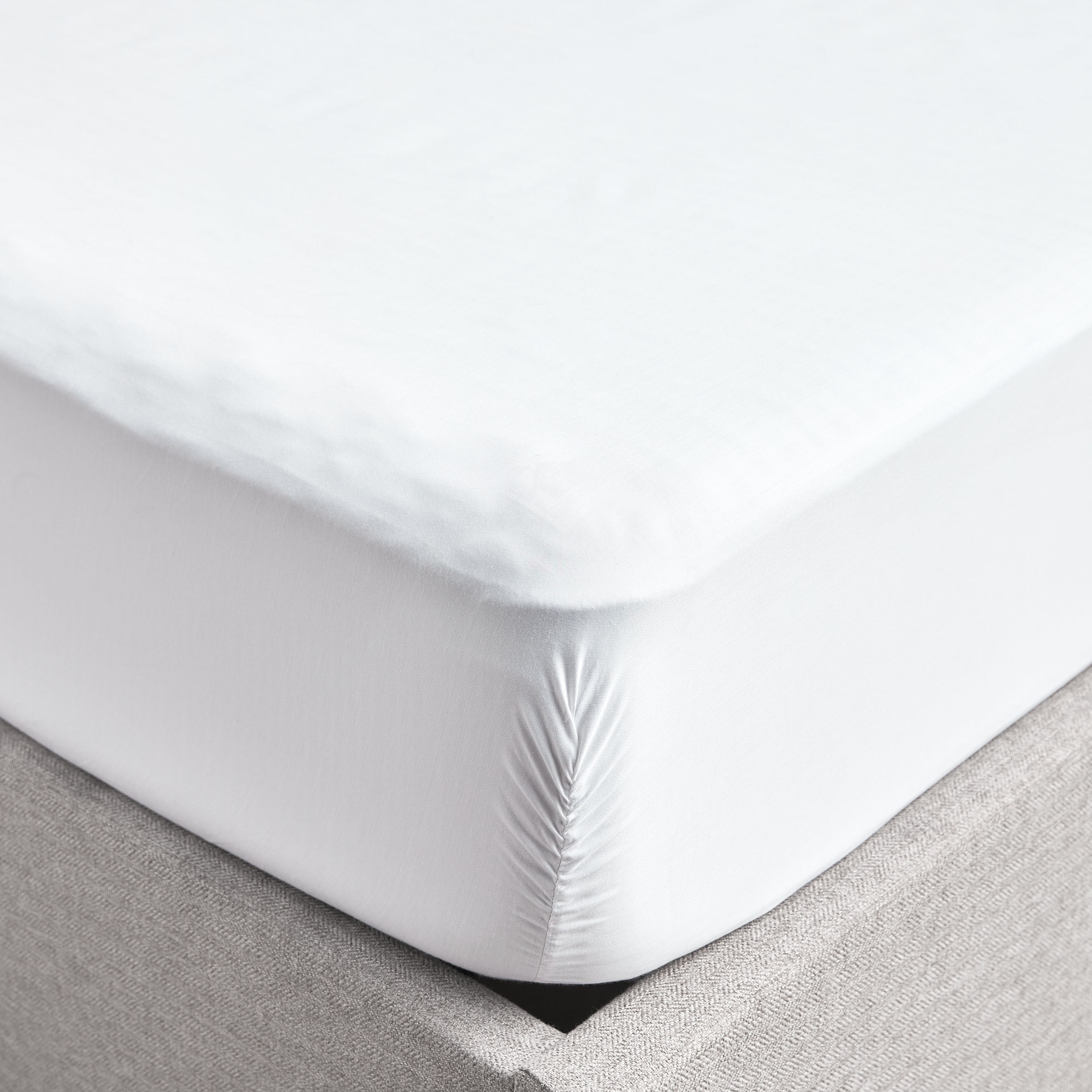 Sterla Tencel Sateen 500 Thread Count Queen Fitted Sheet - 160x200 cm-household-bedding-sheetsandpillowcases-fittedsheets-image-1