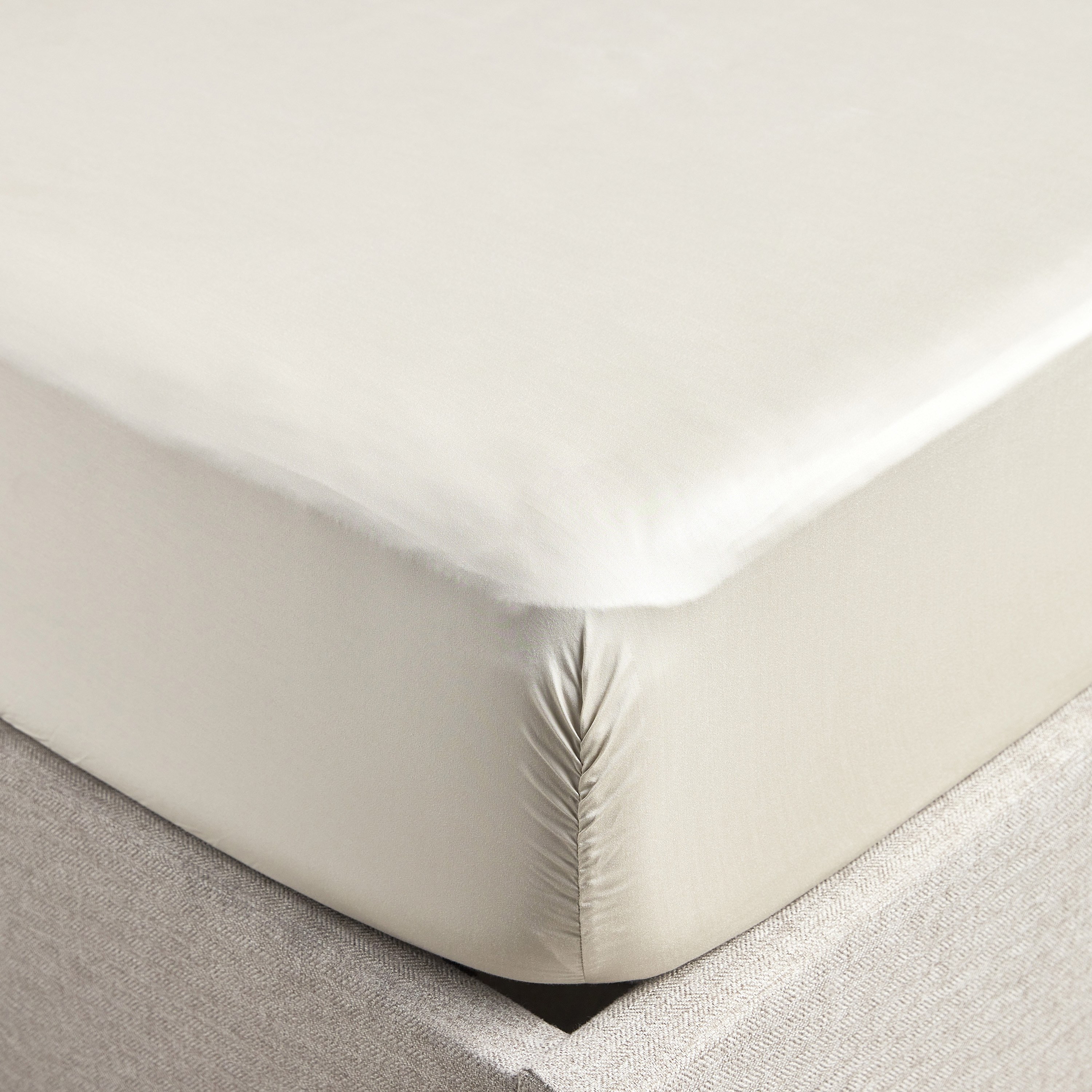 Sterla Tencel Sateen 500 Thread Count Super King Fitted Sheet - 200x205 cm-household-bedding-sheetsandpillowcases-fittedsheets-image-1