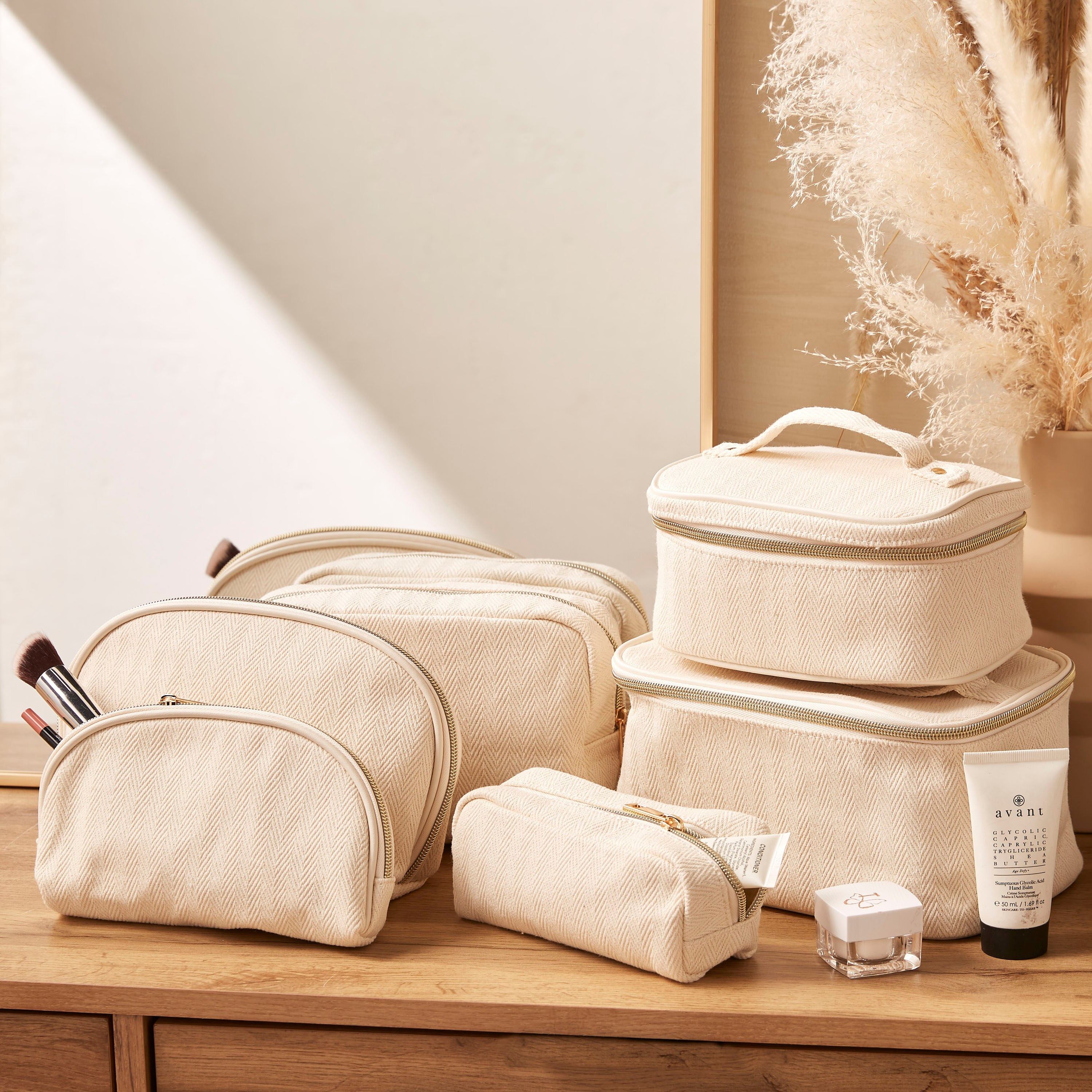 Buy Kiara Vanity Pouch Online | Centrepoint Qatar